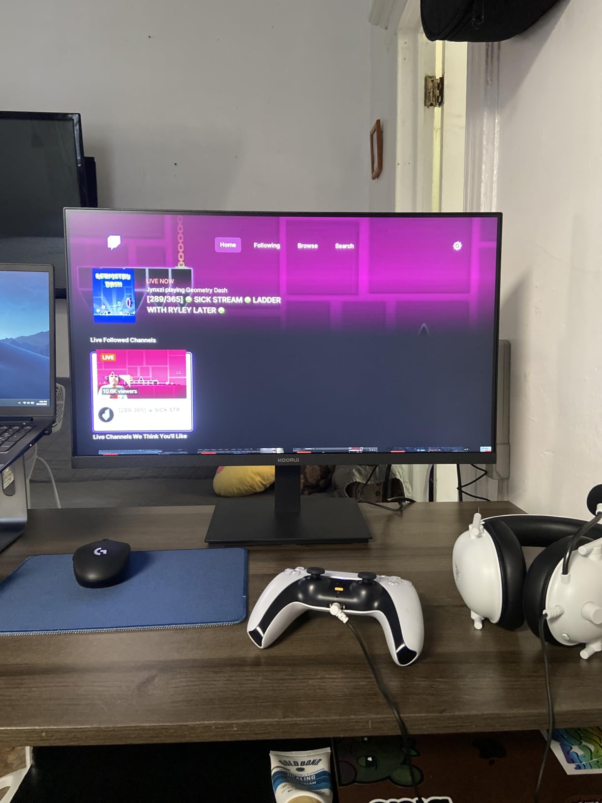 KOORUI 27 Inch Gaming Office Monitor 144Hz VA Display 4000:1 Contrast Ratio, FreeSync FHD 1080P, Eye Care TÜV Rheinland Certified, Slim Bezels, HDMI VGA Ports, Ergonomic Tilt, VESA Mount, Black customer photo 2