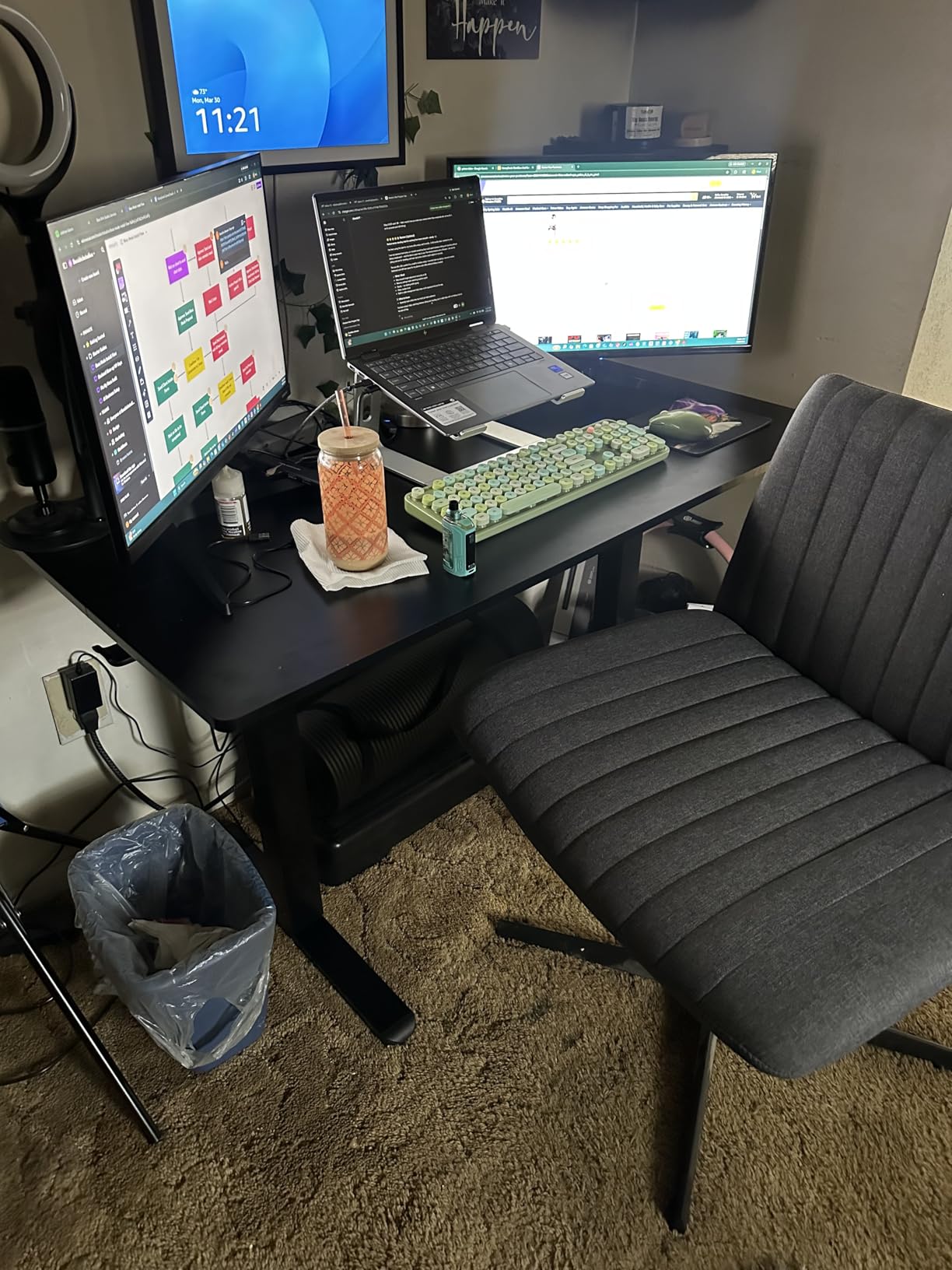 ErGear Height Adjustable Electric Standing Desk, 55 x 28 Inches Sit Stand up Desk, Memory Computer Home Office Desk, Black customer photo 1