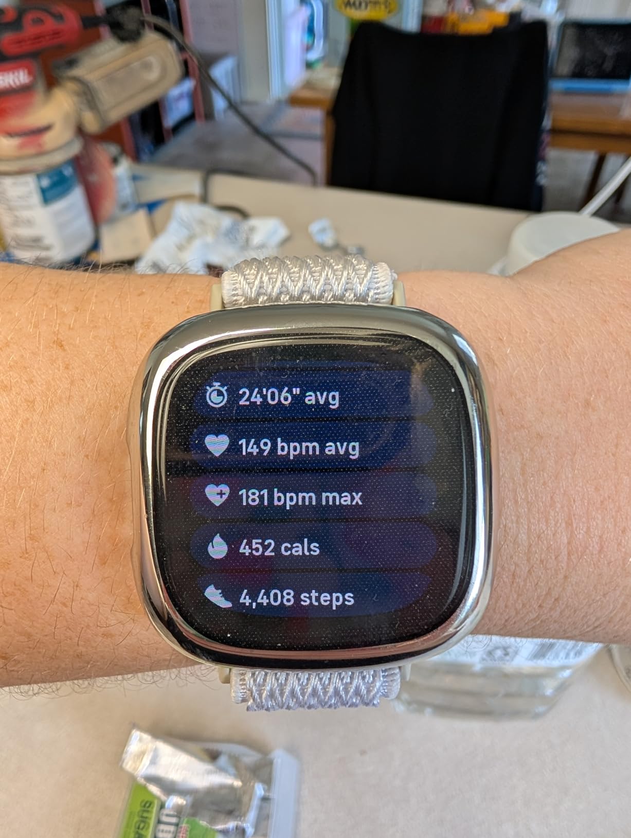 Versa 4 Fitness Smartwatch with Daily Readiness, GPS, 24/7 Heart Rate, 40+ Exercise Modes, Sleep Tracking and more, Pink Sand/Copper Rose, One Size (S & L Bands Included) customer photo 1