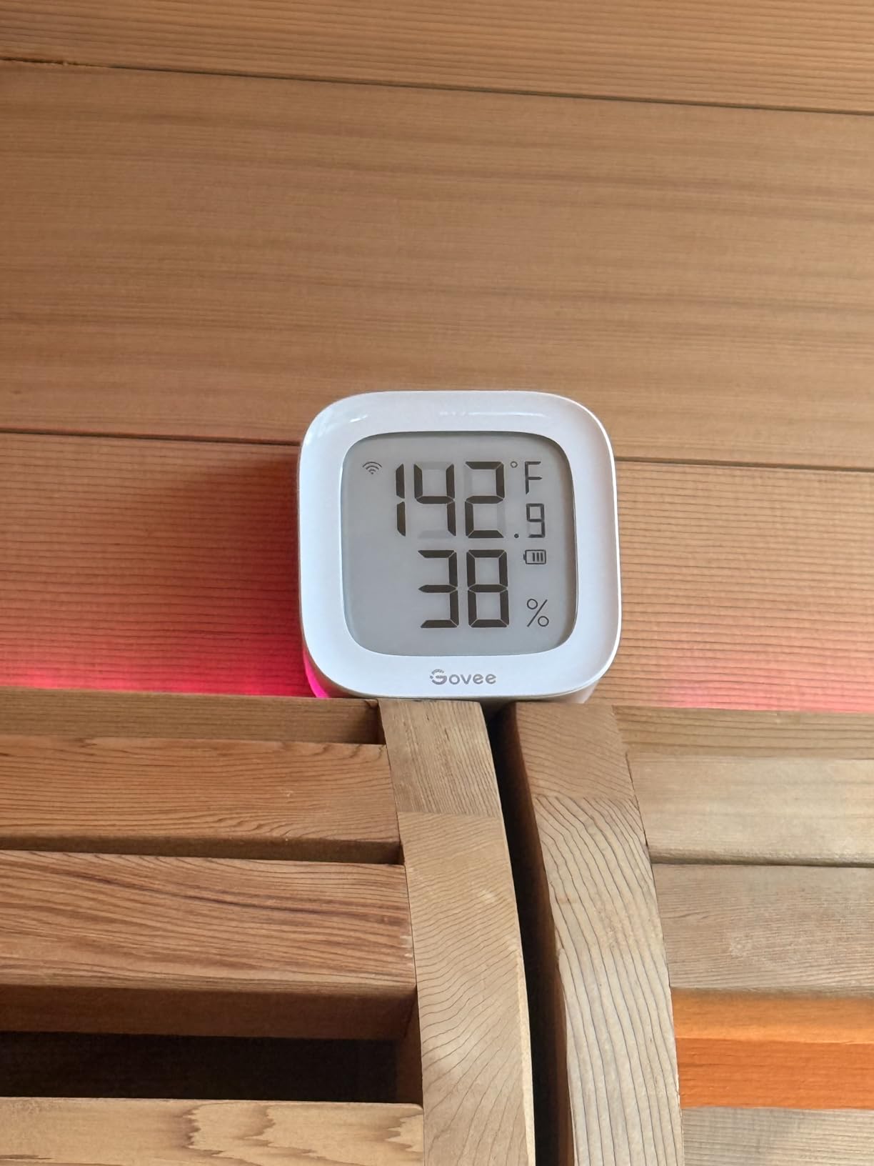 Govee WiFi Thermometer Hygrometer H5103, Indoor Bluetooth Temperature Humidity Sensor with Electronic Ink Display, App Notification Alert, Free Data Storage Export, Digital Remote Monitor for Bedroom customer photo 1