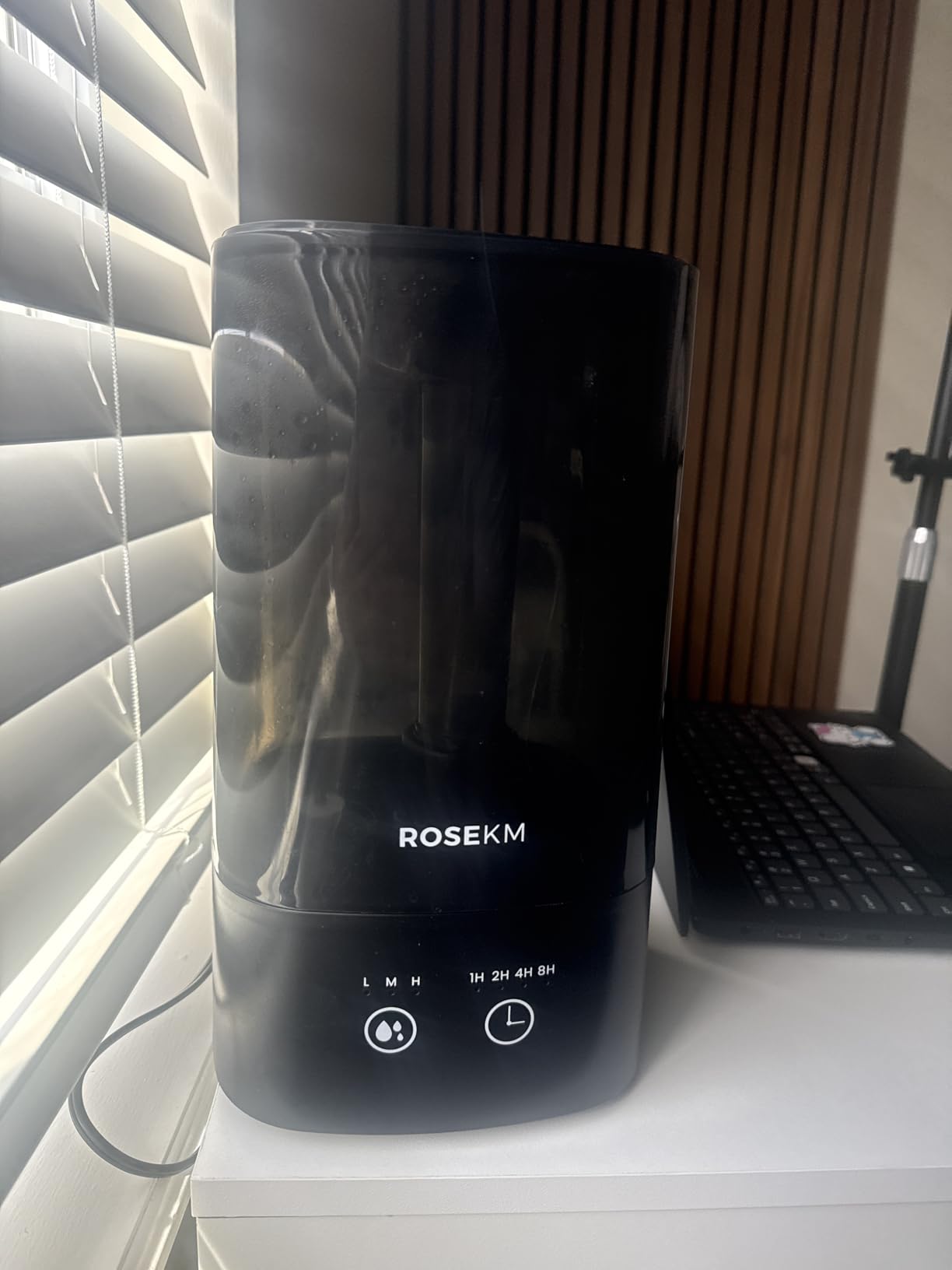 ROSEKM Humidifiers for Bedroom, 2.0L Cool Mist Humidifier for Home Plant and Baby Nursery, Quiet Ultrasonic Humidifier with 360° Nozzle, Auto Shut-Off, Filterless, Black customer photo 2
