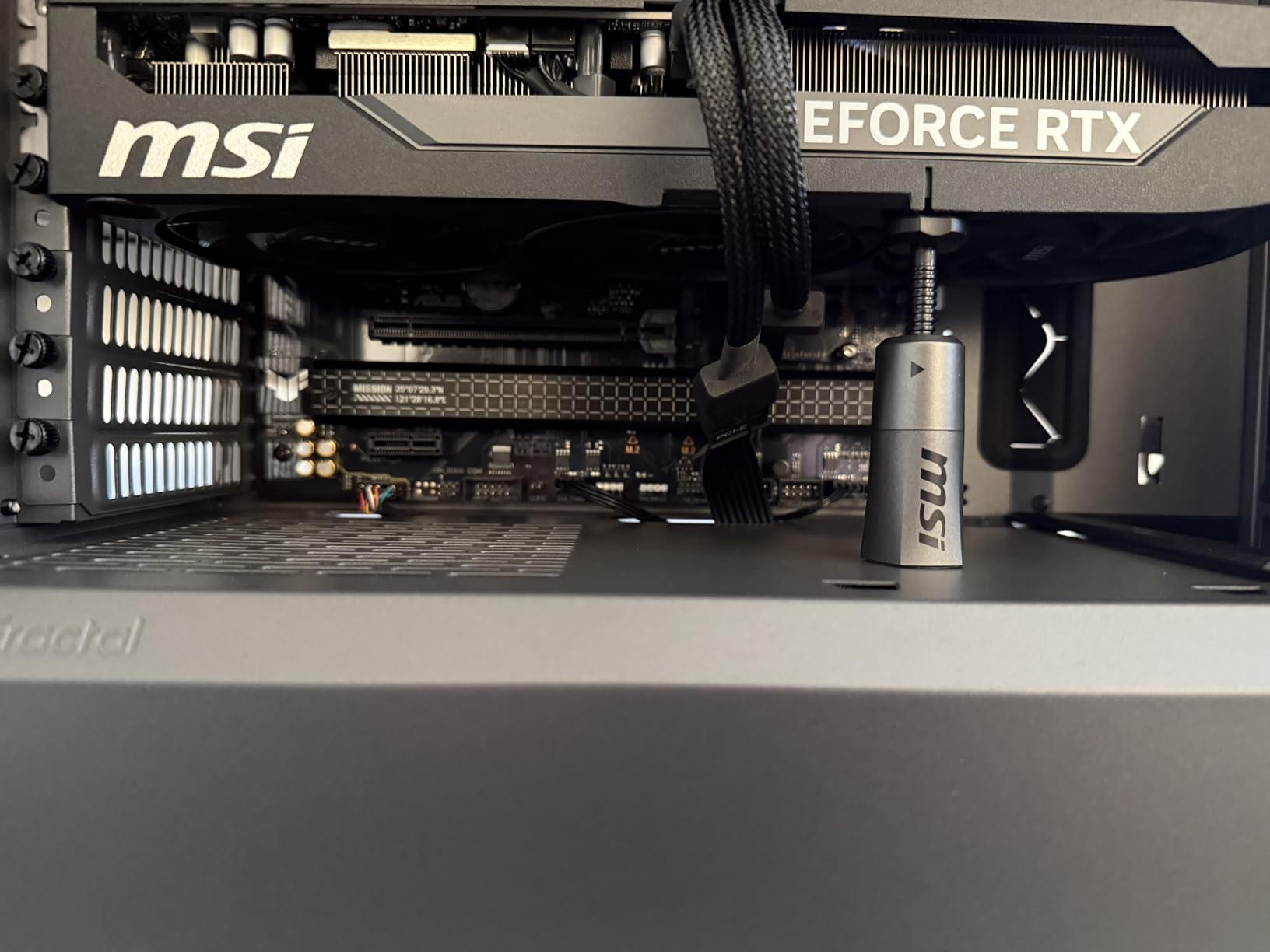 TUF Gaming B650-PLUS WiFi AMD B650 AM5 Ryzen Desktop 9000 8000 and 7000 ATX Motherboard, 14 Power Stages, PCIe 5.0 M.2, DDR5 Memory, WiFi 6 and 2.5 Gb Ethernet, USB4 Support Aura Sync customer photo 2