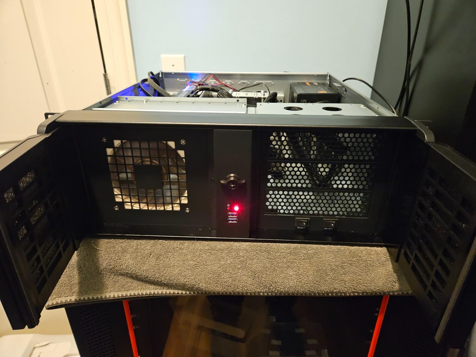RackChoice 4U Rackmount Server Chassis with 3x5.25 Front Bays+7x3.5 +3x2.5 Drive Bays customer photo 2