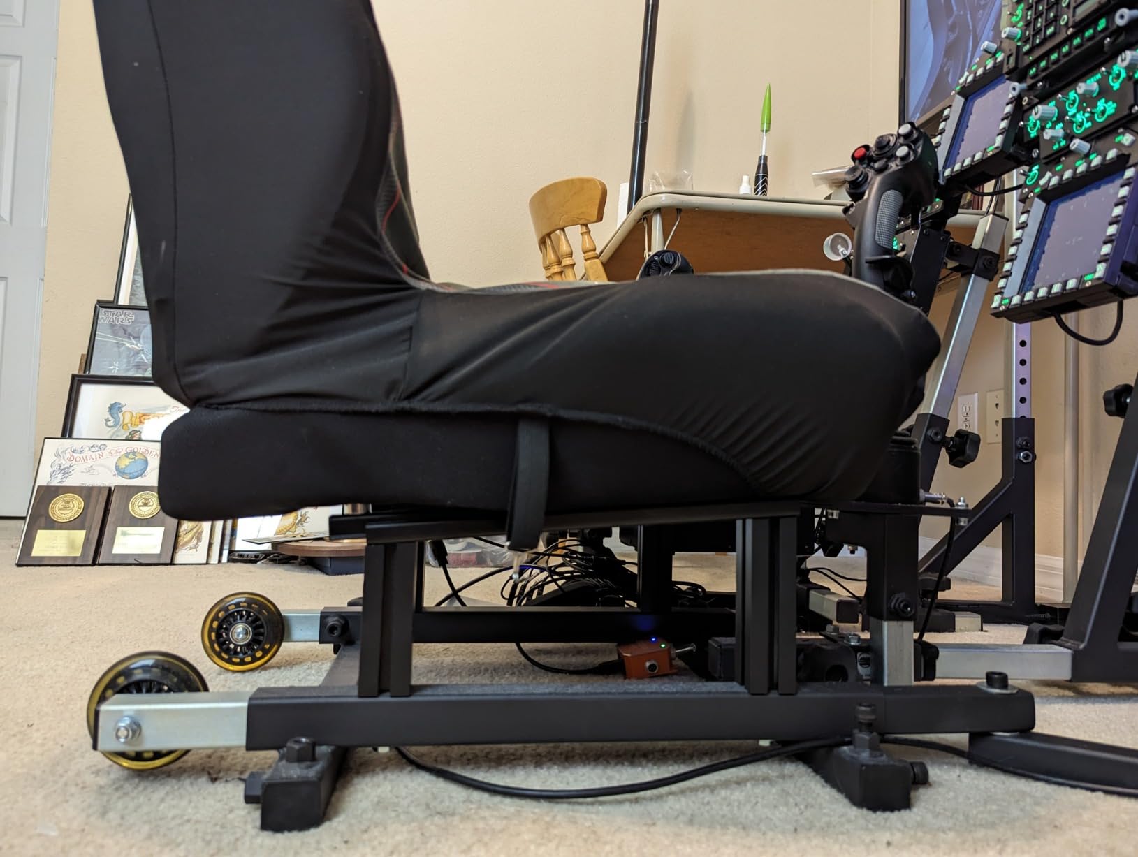 SimFab Modular Flight Simulator Cockpit For Combat Simulation. DCS Edition. Compatible With Thrustmaster Warthog, WinWing, VirPil, VKB And Alike Controls. Upgradable To General Aviation, Space Sim Or Sim Racing. customer photo 2