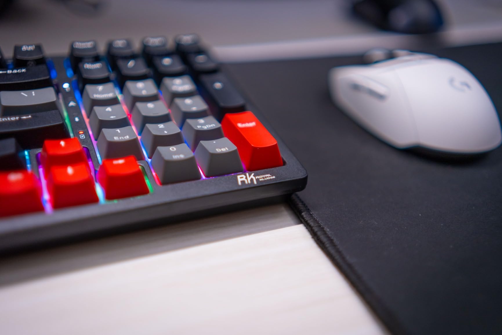 RK ROYAL KLUDGE RK98 Gaming Keyboard, Wireless Mechanical Keyboard 100 Keys Tri-Mode BT5.1/2.4G/USB-C Full Size Hot Swappable Custom Keyboard with Numpad RGB Backlit, Massive Battery, Silver Switch customer photo 1