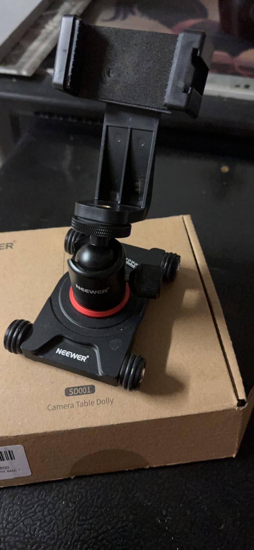 NEEWER Camera Slider Dolly with Ball Head & Phone Clamp, 4 Wheeled Tabletop Dolly Manual Skater with 360 Degree Panorama Compatible with DSLR Camera Video Camcorder GoPro iPhone and Android Smartphone, SD001 customer photo 1
