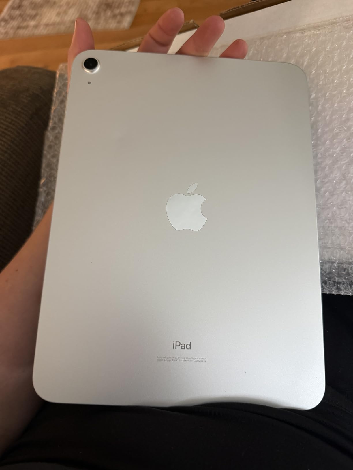 Apple 2022 iPad 10.9-inch, Wi-Fi, 64GB - Blue (Renewed) customer photo 2