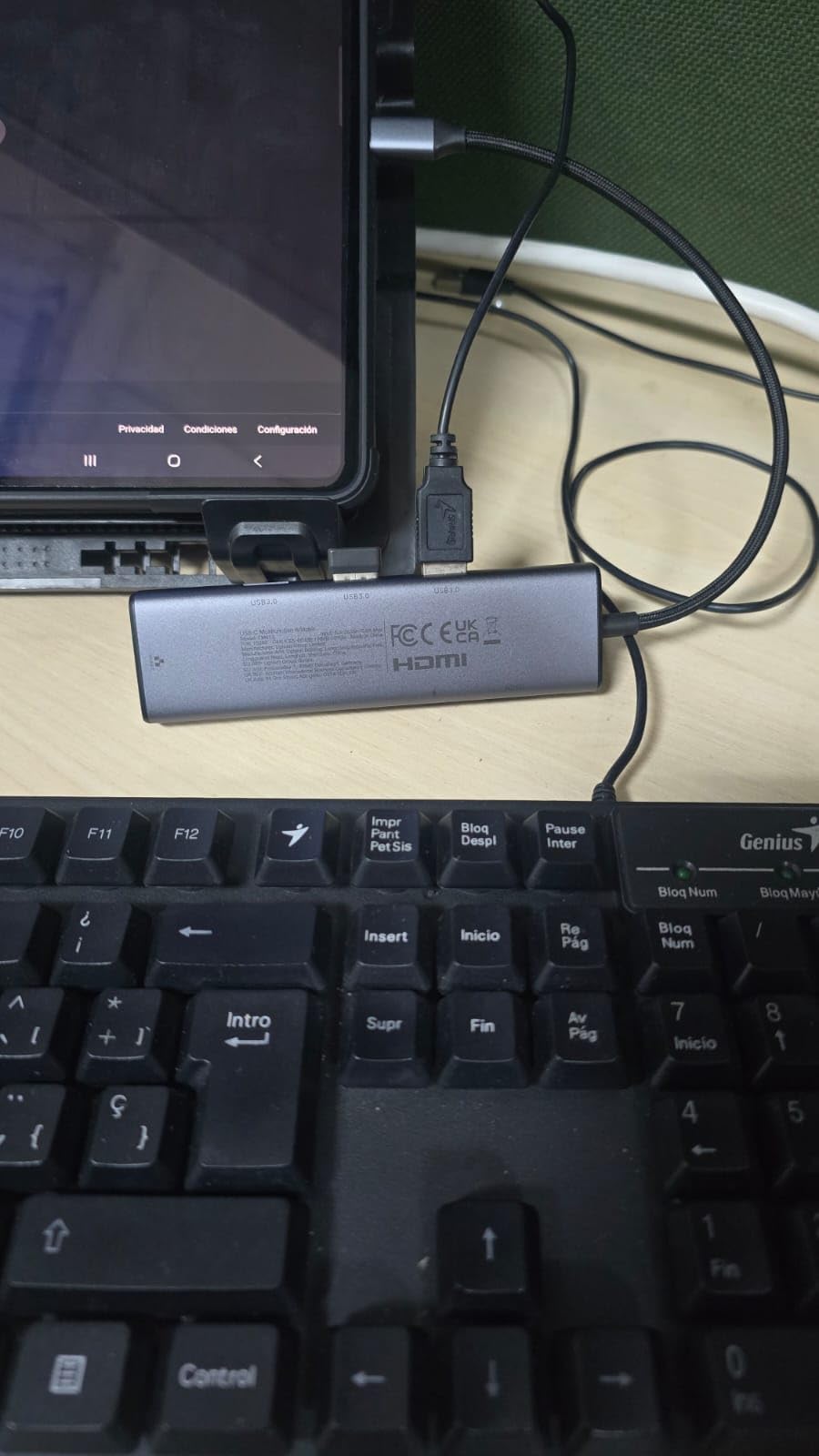 UGREEN Revodok 6 in 1 USB C Hub Gigabit Ethernet Adapter with 4K HDMI, 100W PD Charging, USB A Data Ports Compatible with MacBook Neo/Pro/Air M1, M2, M3, M4, M5, iPad, iPhone 16 Pro/Pro Max, Steam Deck customer photo 2