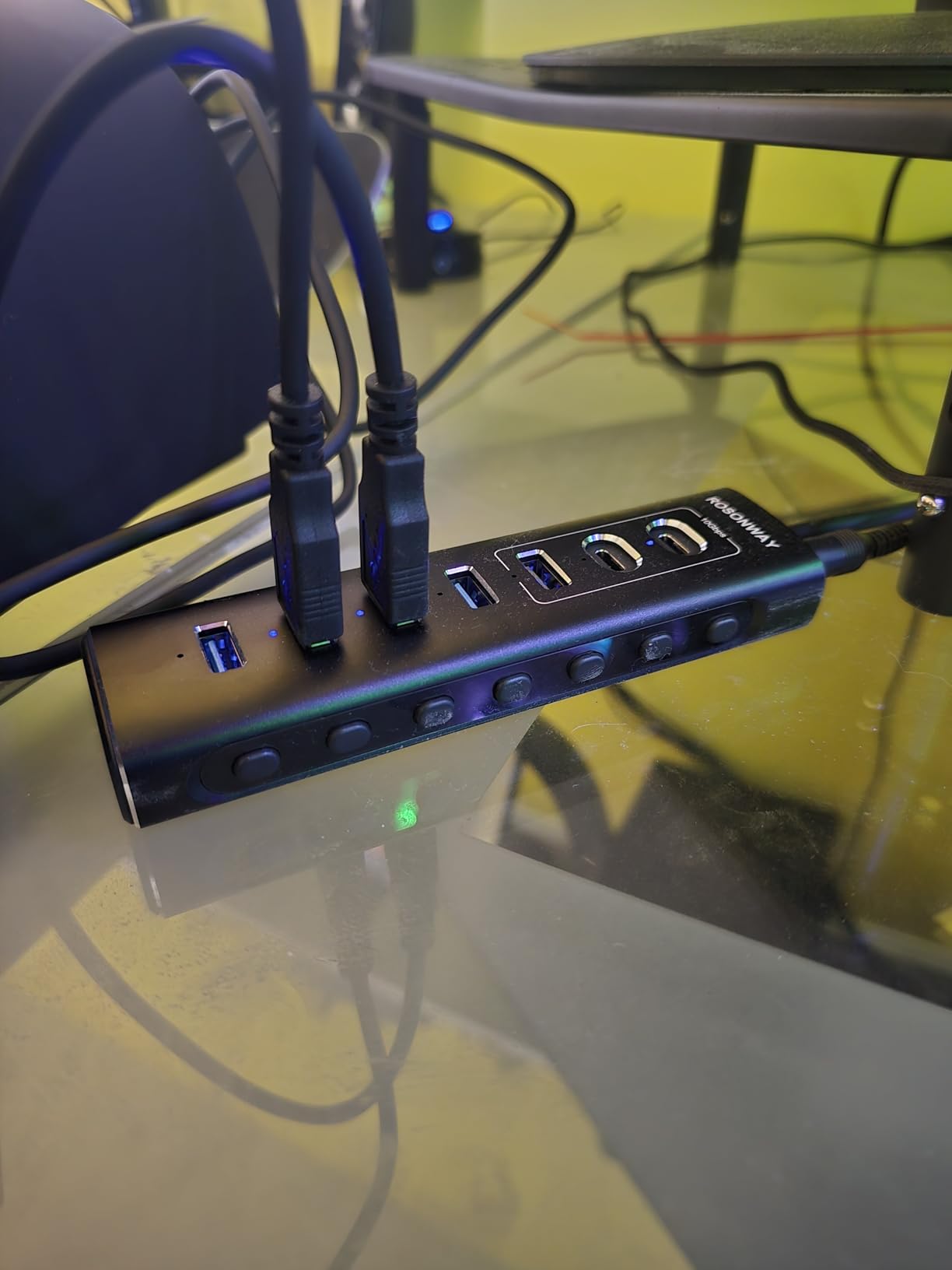 Powered USB Hub, Rosonway 7-Port USB 3.2/USB C Hub with 10Gbps USB-A 3.2, 2 USB-C 3.2, 4 USB 3.0 Ports, Individual Switches and 12V Power Adapter, Aluminum USB Port Expander for Laptop/PC, RSH-A107C customer photo 1
