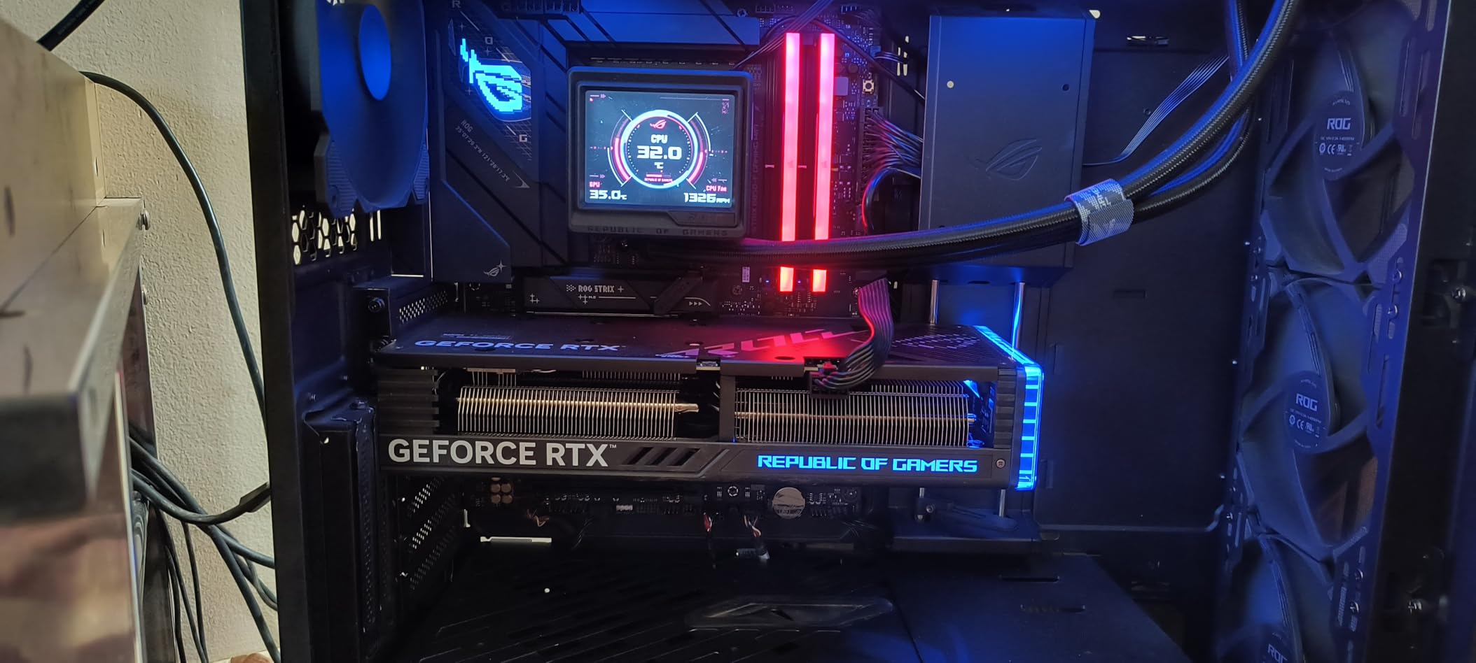 ASUS ROG Strix GeForce RTX 4060 OC Edition Gaming Graphics Card 8GB customer photo 1