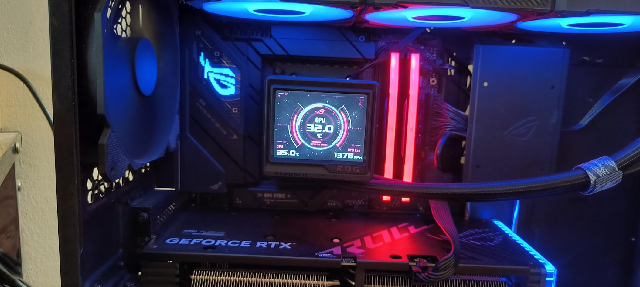 ASUS ROG Strix GeForce RTX 4060 OC Edition Gaming Graphics Card 8GB customer photo 2