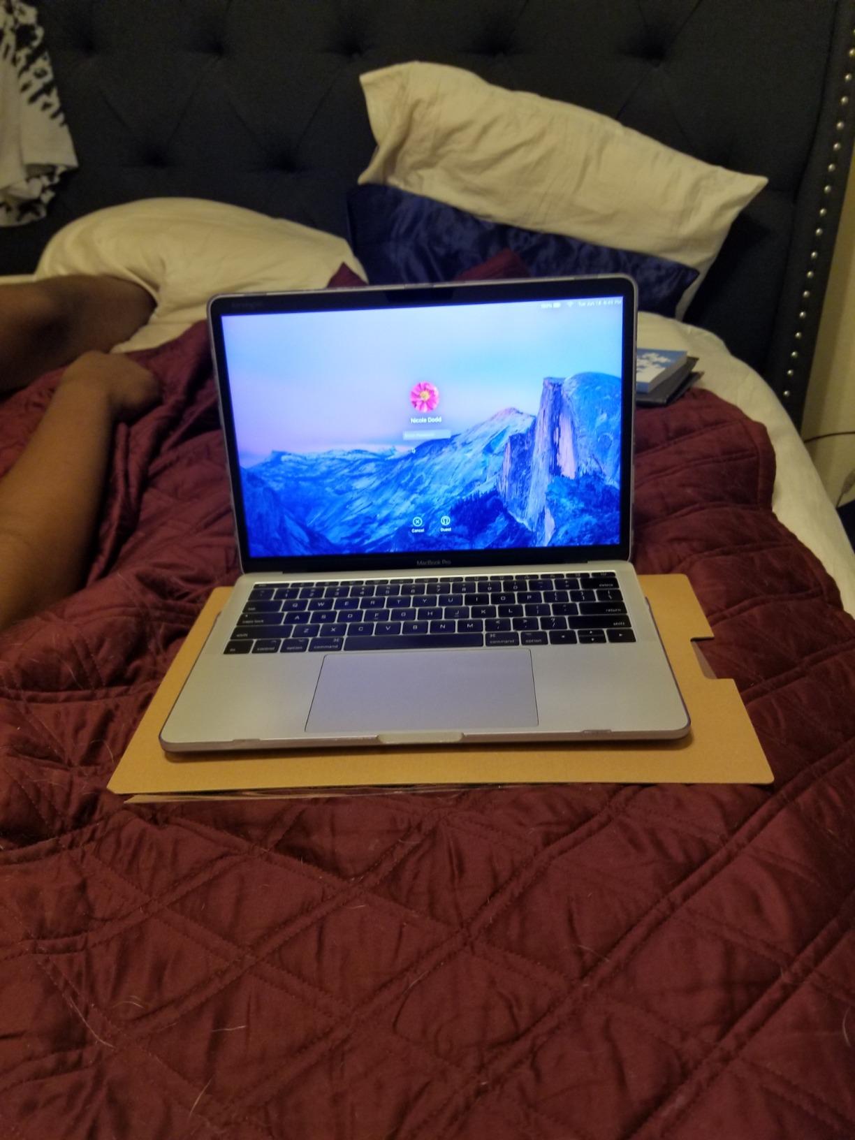 Kensington MagPro Magnetic Laptop Privacy Screen 14 inch, Removable 16:10 Laptop Privacy Filter, Anti-Glare, Blue Ray Reduction, Compatible with HP/Dell/Acer/Asus/Samsung/Lenovo (K55254WW) customer photo 2