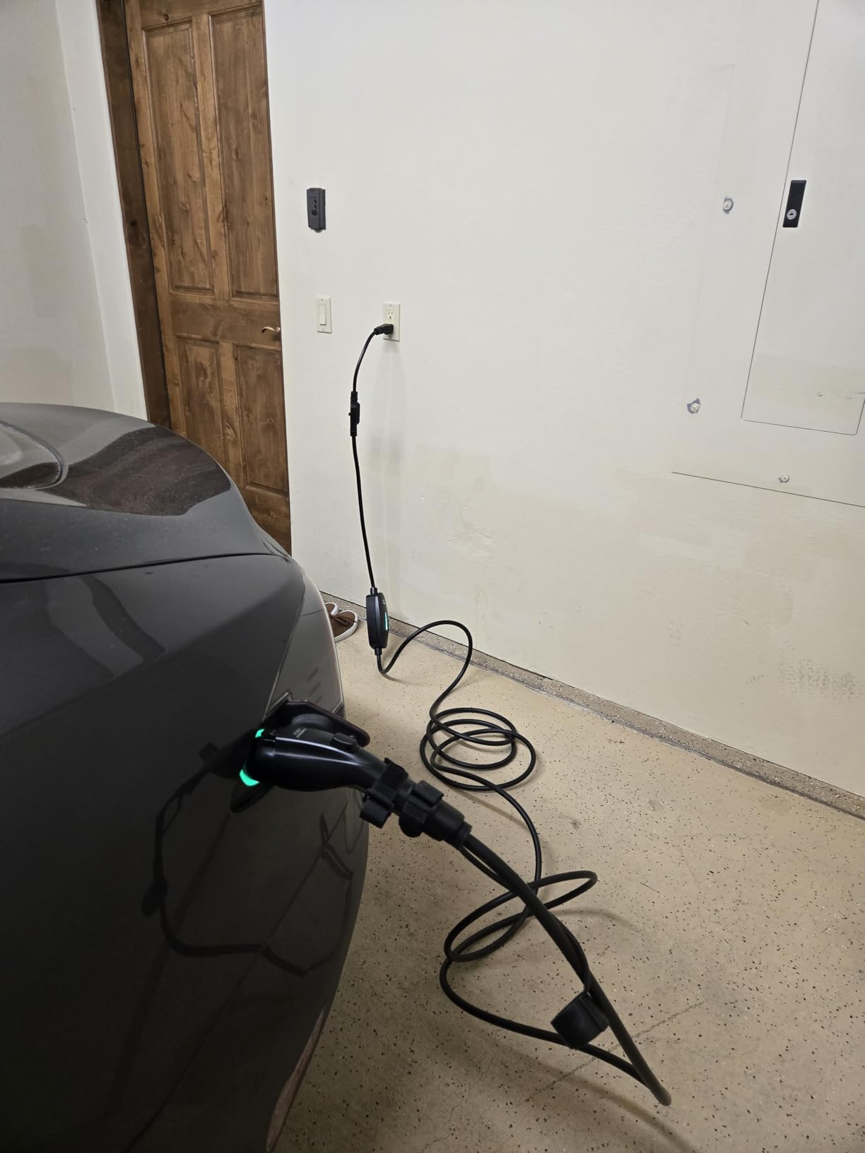 EVDANCE Level 1&2 EV Charger, 25FT Cable, 12A 120V/16A 240V, NEMA 5-15 & NEMA 6-20 Plug customer photo 1
