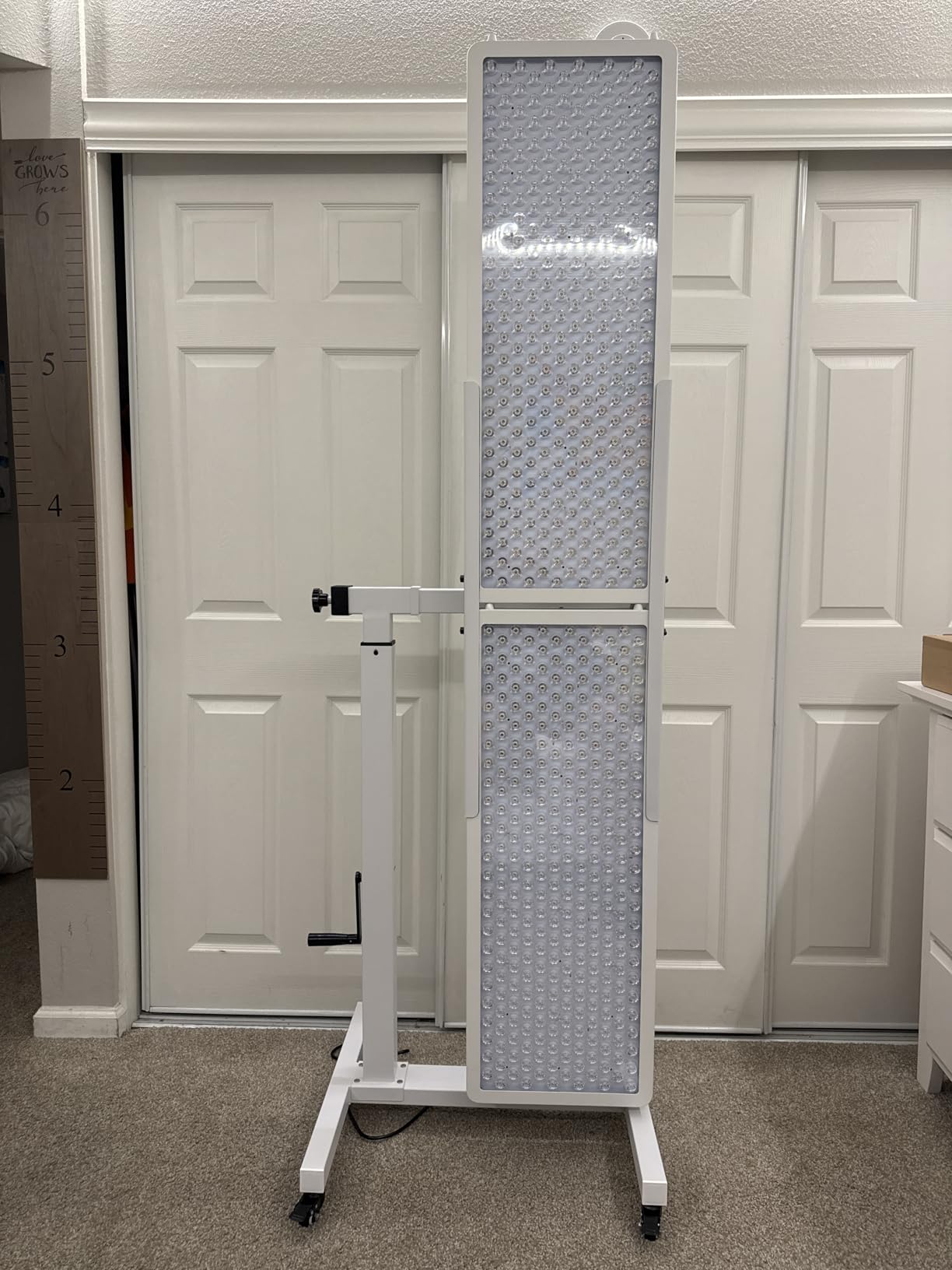 BestQool Red Light Therapy Panel, 4 Wavelengths Full Body Infrared Light Therapy, 300 Elite Grade Dual Chip LEDs, FSA-HSA Red Light Device at Home, Ideal for Body, Face. 500W. Modular Design. customer photo 2