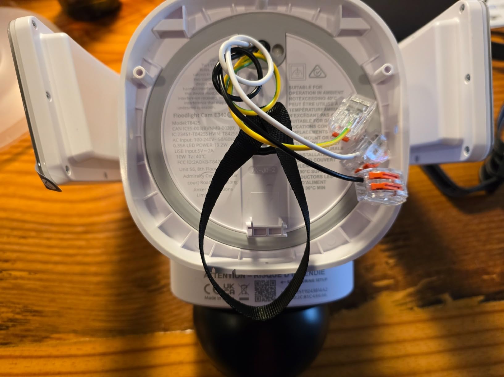 eufy Security Dual-Lens 360°Coverage Floodlight Camera E340 customer photo 2