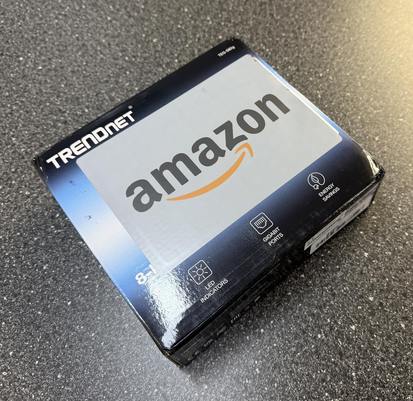 TRENDnet 9-Port Unmanaged 2.5G Switch with 10G SFP+ Port, TEG-S5091, 8 x 2.5GBASE-T Ports, 60Gbps, Wall Mountable, Ethernet Splitter, NDAA & TAA Compliant, Lifetime Protection, Black customer photo 2