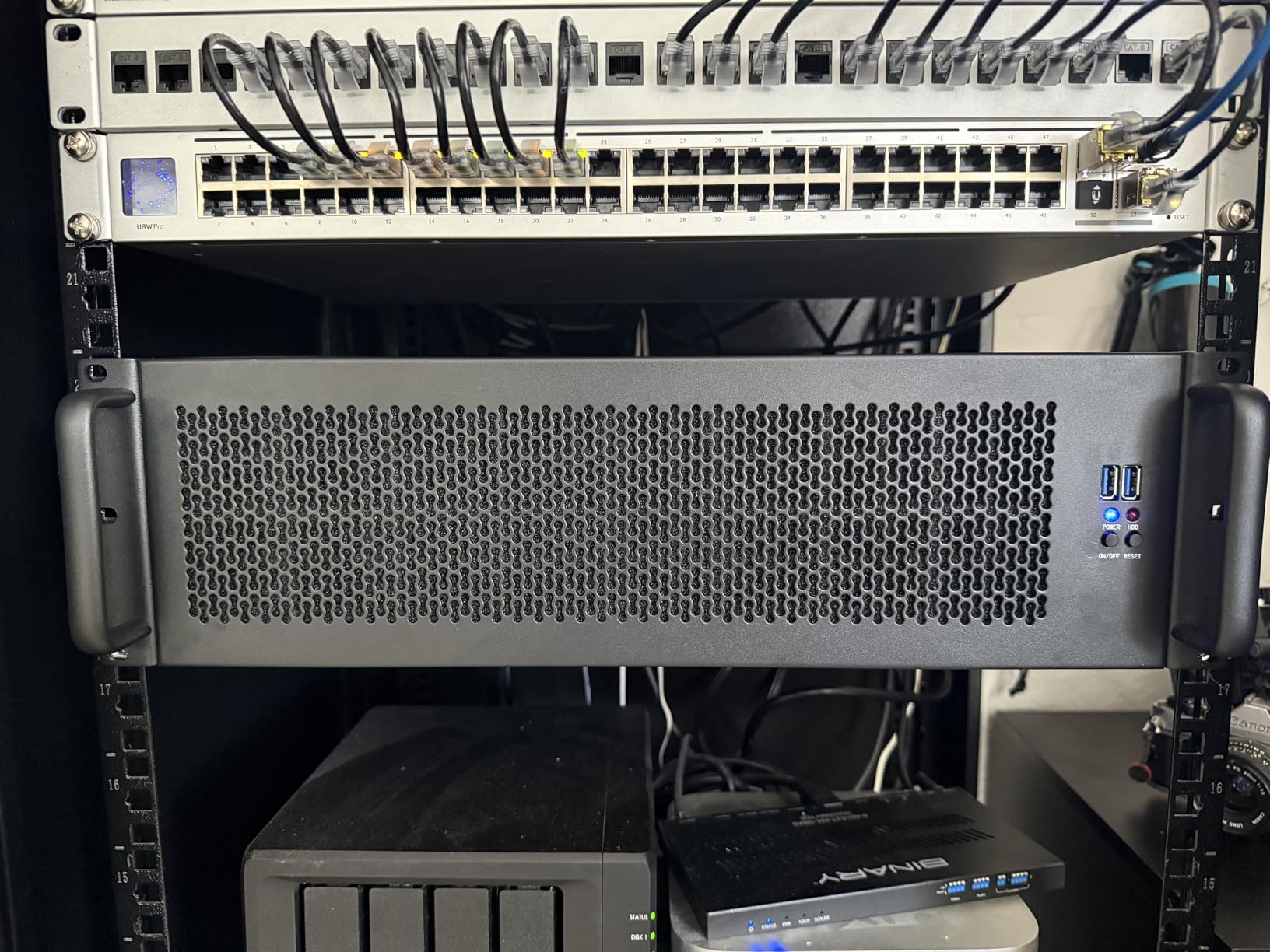 RackChoice 3U rackmount Server Chassis Support Liquid Cooling Compatibility up to Elevated 360mm Radiator Support SFX PSU/ATX/MicroATX/Mini-ITX MB customer photo 1