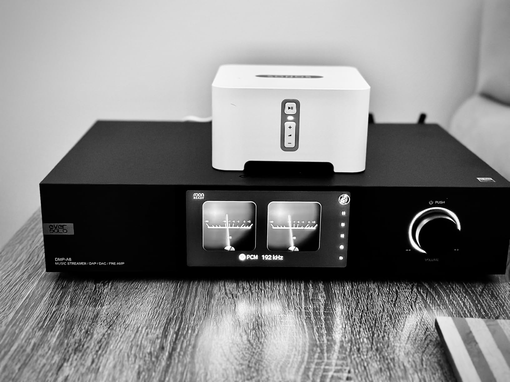 EVERSOLO DMP-A8 Music Streamer, DAP, DAC, Preamp, 4GDDR4 +64GeMMC AK4191EQ+AK4499EX, ARC Input, IIS Output, UV Meters, spectrums, Parametric EQ, Pre AMP+10dB Analog gain, DSD512 PCM768kHz/32bit Black customer photo 1