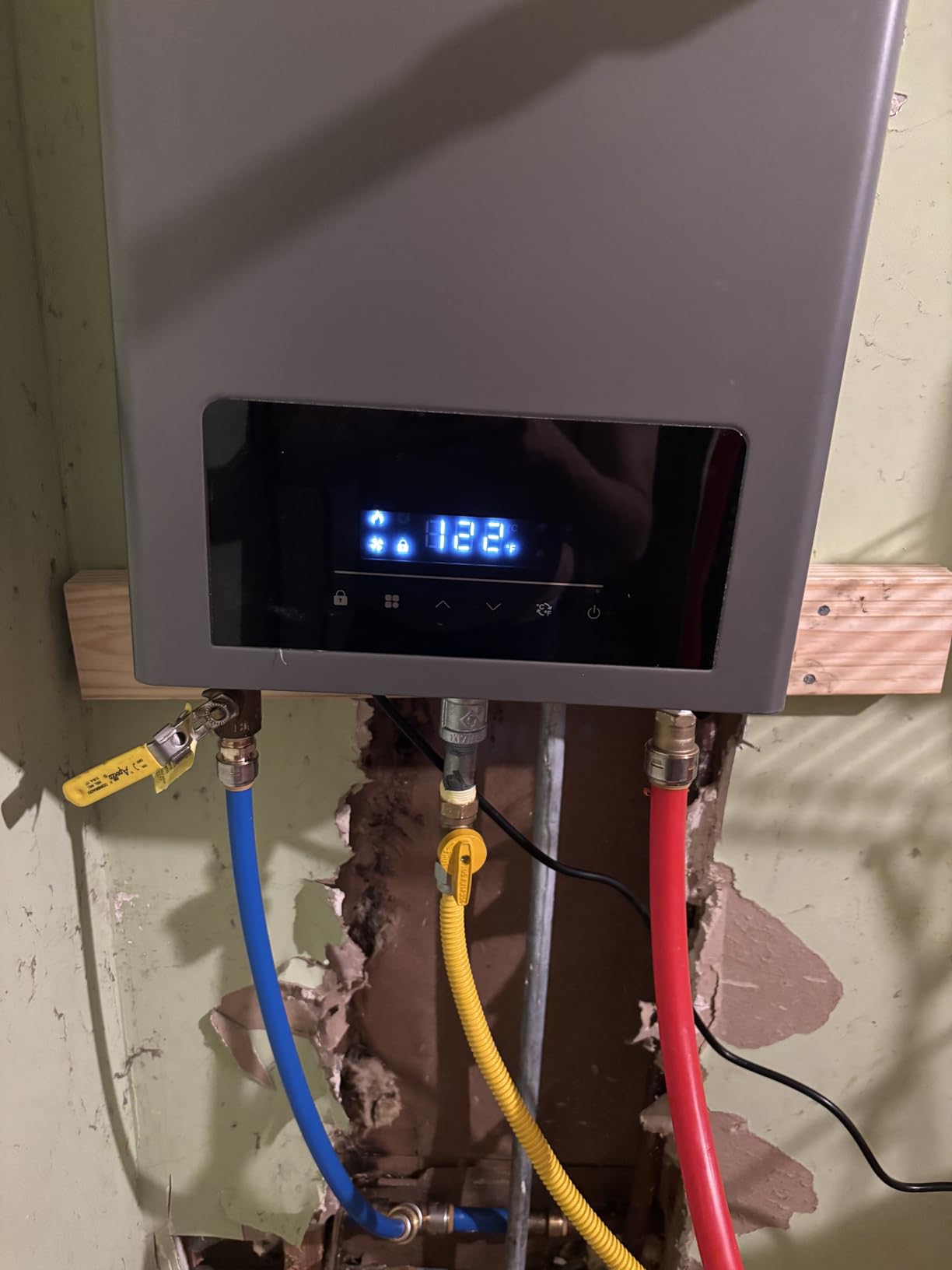 Ranein Propane Gas Tankless Water Heater, Indoor Max 3.6 GPM, 80,000 BTU Instant Hot Water Heater customer photo 1