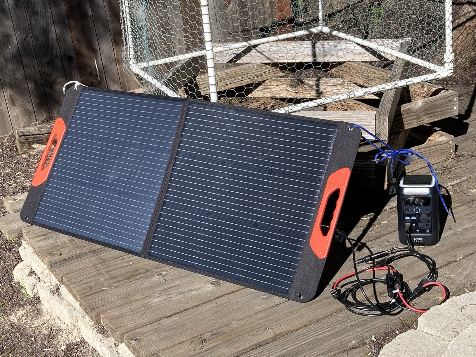 ZOUPW 100W Portable Solar Panel with 5-in-1 Cable,23.5% Efficiency Mono Foldable Solar Charger for Jackery 300/Ecoflow River/Anker/Bluetti,IP67 Waterproof for Camping RV Off-Grid Emergency Power customer photo 2