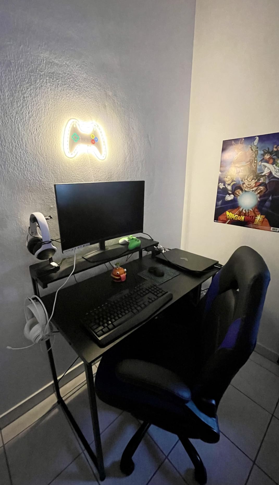 MOTPK 40 Inch Small Gaming Desk with Storage & LED Lights - Reversible Gamer Desk with Monitor Stand, Carbon Fiber Black customer photo 1