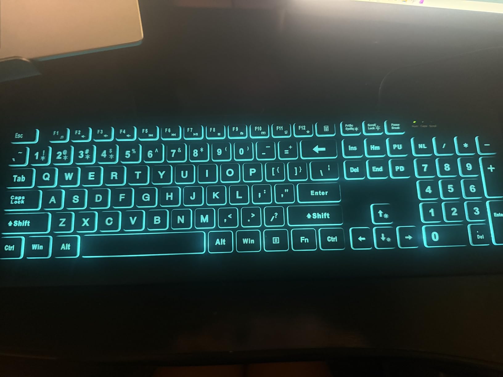SABLUTE Large Print Keyboard Wired Computer Keyboards with Wrist Rest, Phone Holder, Big Letters Easy to Read Compatible Windows, Desktop, Laptop, Yellow customer photo 1