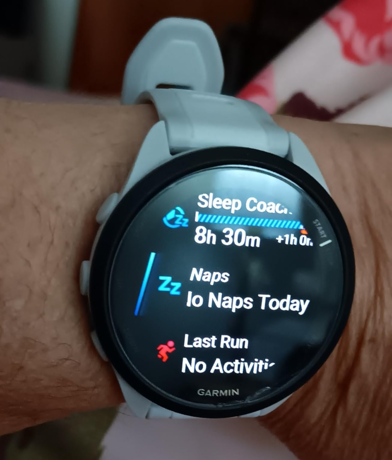 Garmin Forerunner 165, Running Smartwatch, Colorful AMOLED Display, Training Metrics and Recovery Insights, Whitestone customer photo 2
