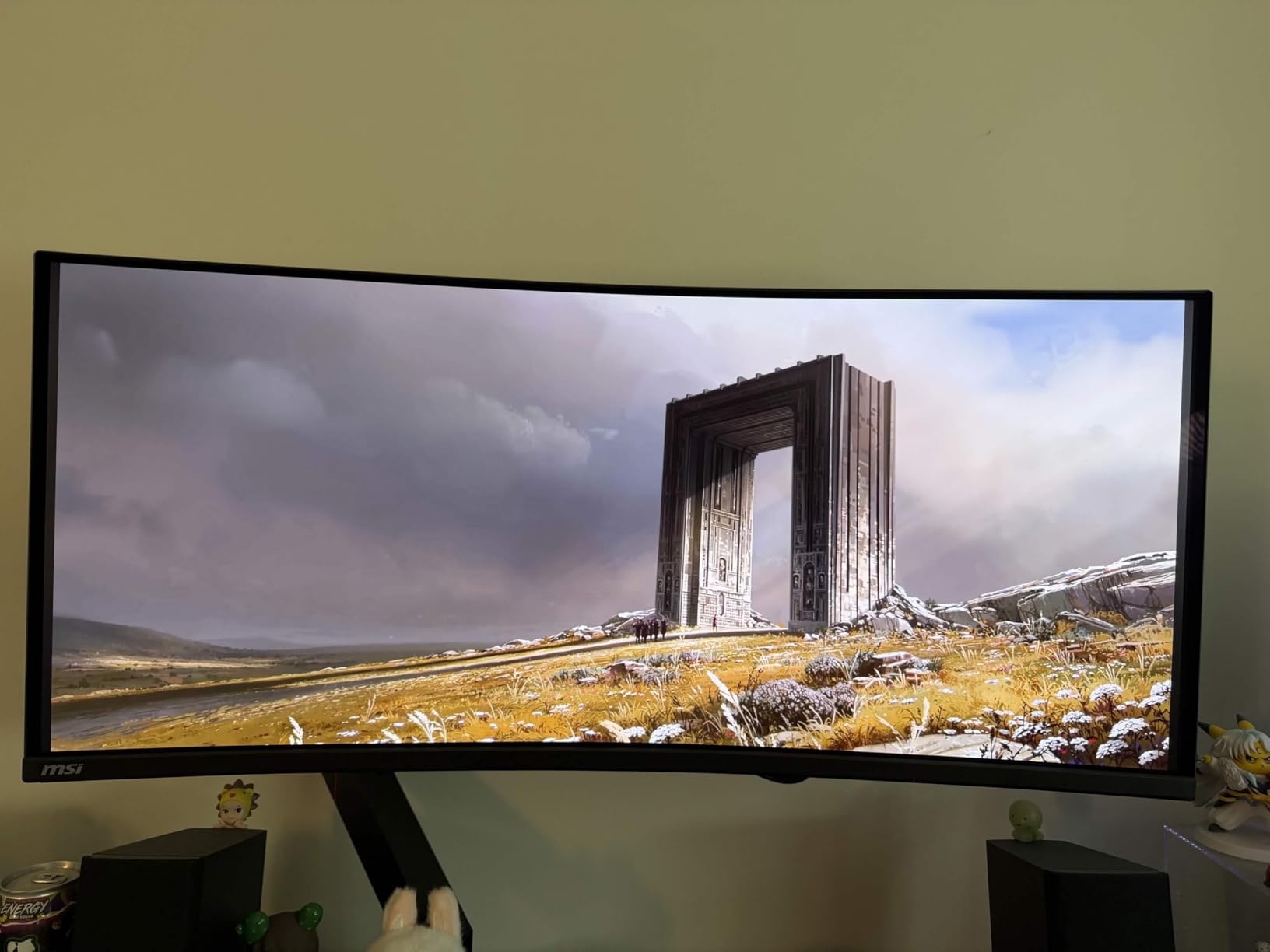 MSI MAG 341CQP QD-OLED, 34 Curved OLED Gaming Monitor, 3440 x 1440 (UWQHD), 0.03ms Response time, 175Hz, True Black HDR 400, HDMI, DP Port, USB Type C, Tilt, Height, Black customer photo 1