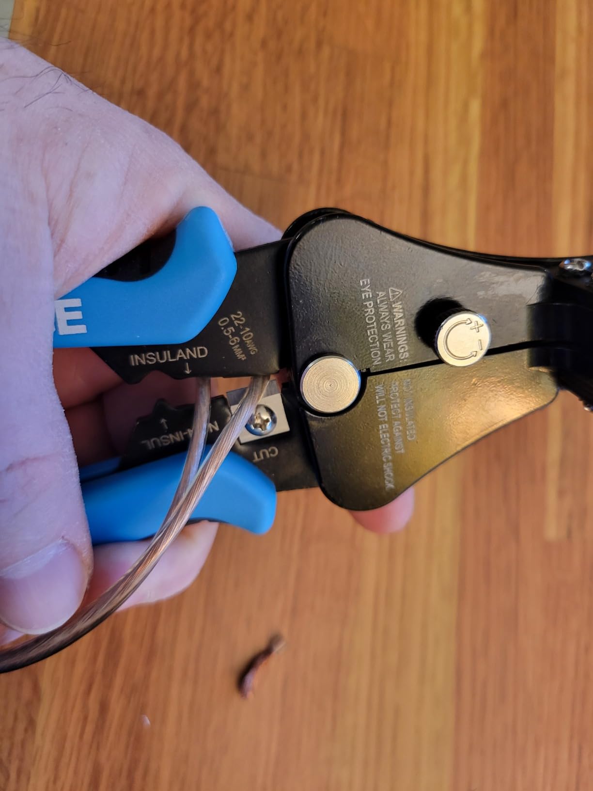 WGGE Automatic Heavy Duty Wire Stripper/Wire Cutter, 3 IN 1 Adjustable Wire Stripper Tool for 8-18 AWG Solid and Stranded Electrical Wire | 10-22 AWG Wire Crimping Tool customer photo 1