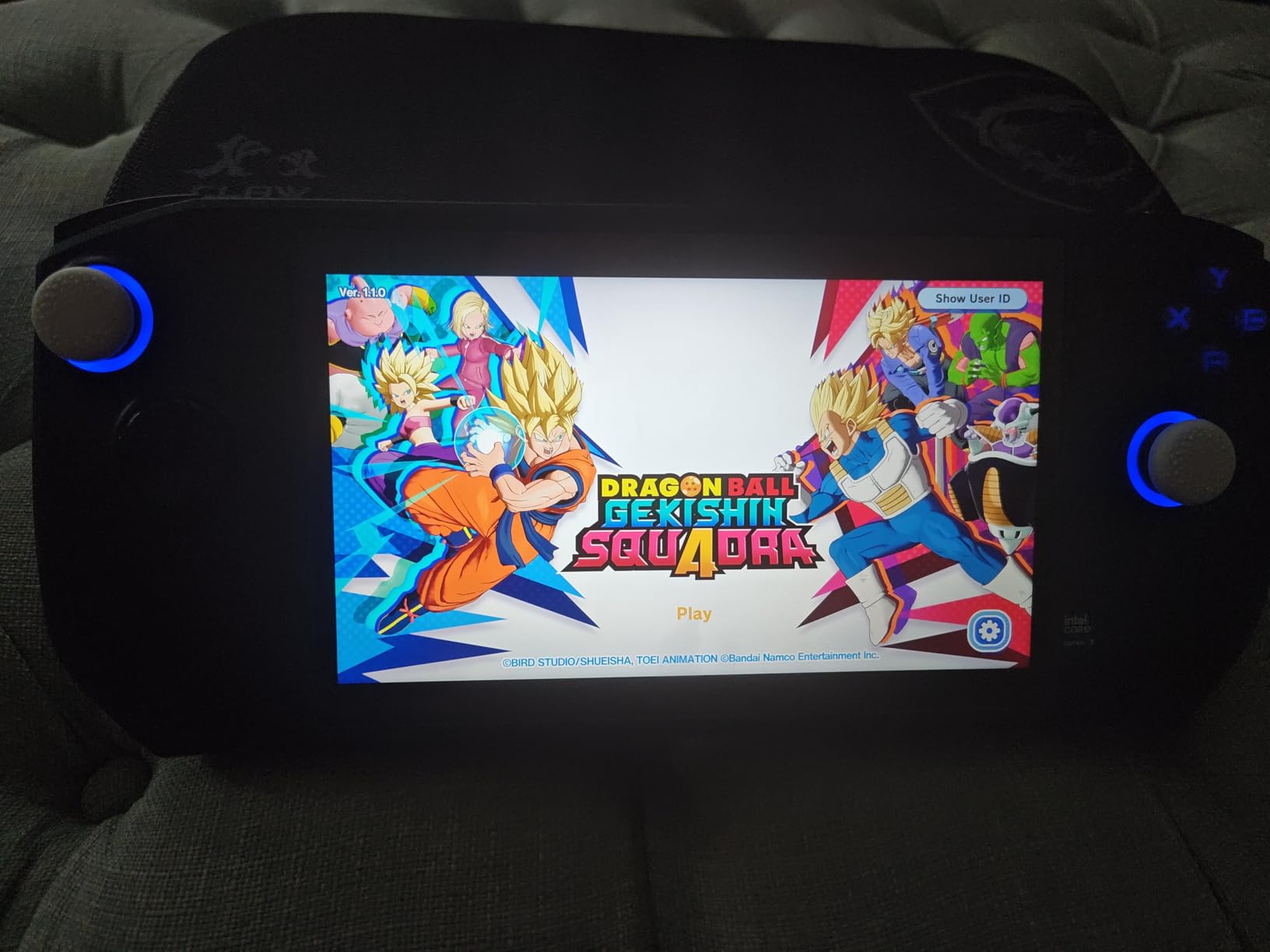 MSI Claw PC Gaming Handheld: Intel Ultra 5-135H, 7