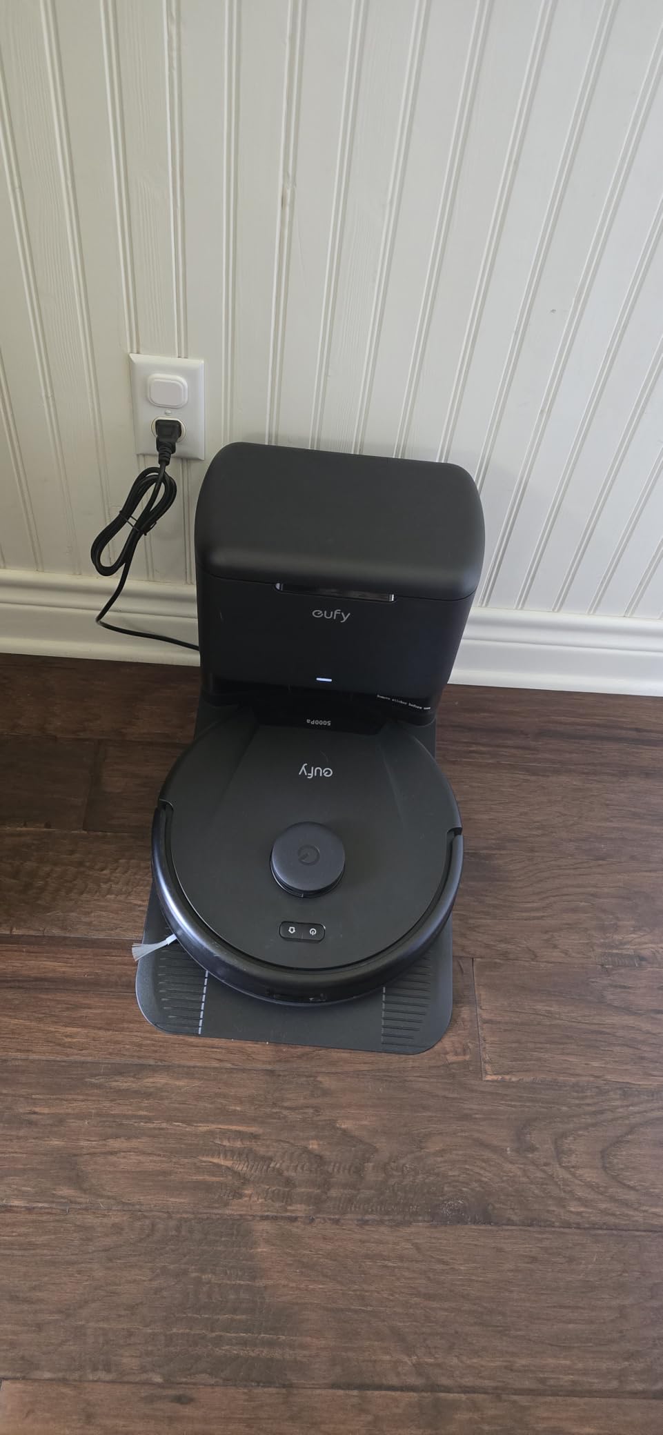 eufy L60 Robot Vacuum with Self Empty Station, Hair Detangling Technology, Up to 60 Days Hands Free Cleaning, 5,000 Pa Suction (Renewed) customer photo 1
