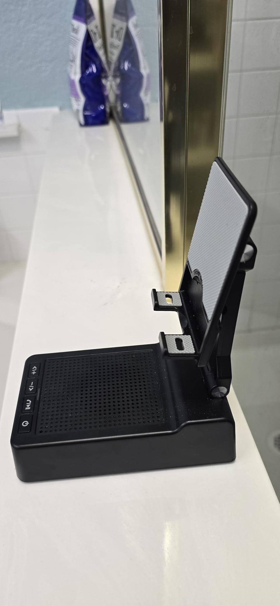 Phone Stand with Bluetooth Speaker, HD Surround Sound Speaker Compatible with iPhone/Android/iPad customer photo 2