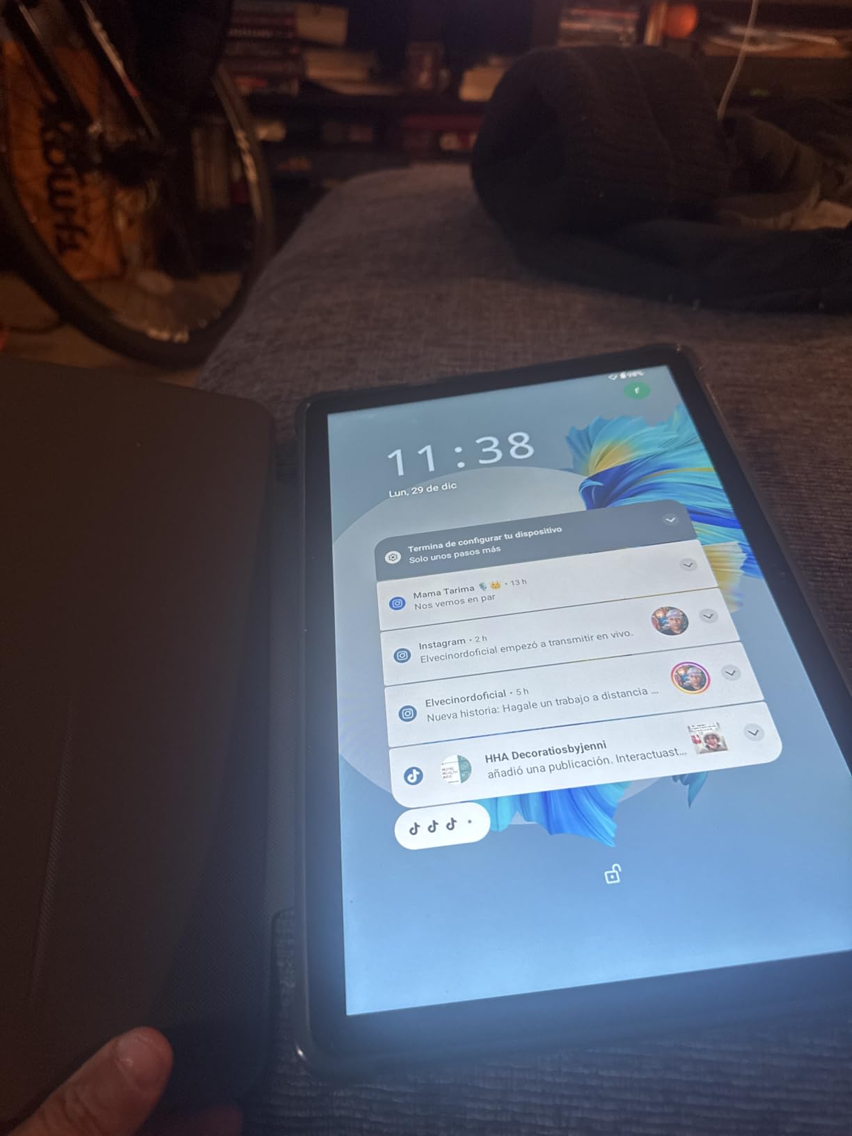 2026 Android 16 Tablet 11inch, Face Unlock, 18W Fast Charging, 32GB+128GB+1TB Expand, Octa-core CPU, 8000mAh Large Battery, WiFi6, Touchscreen Display, Widevine L1 Tableta, Blue customer photo 2