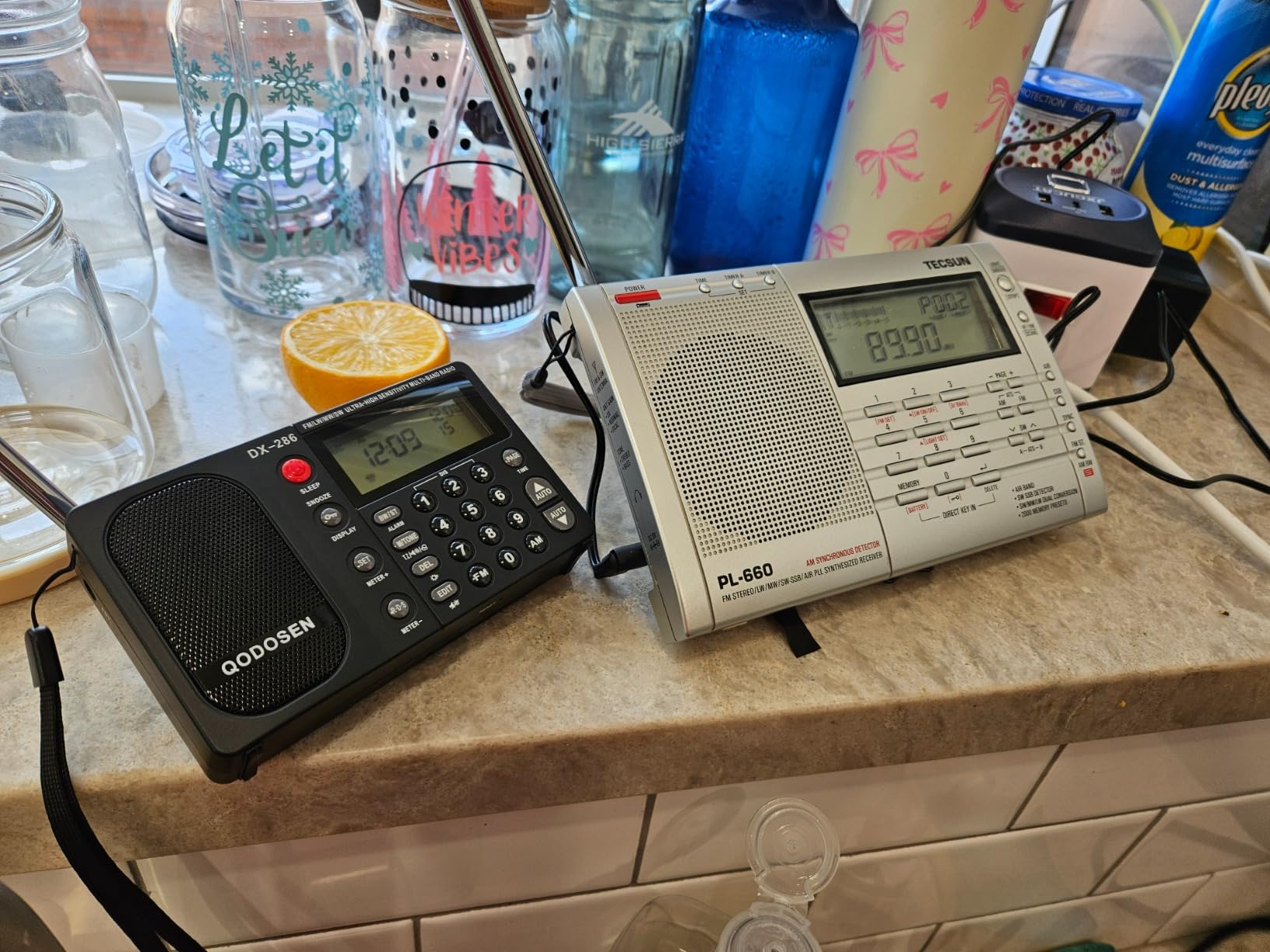 DX-286 Portable Radio, with TEF6686 Automotive Chip, LW, AM, FM, Shortwave, Data System(RBDS/RDS), Antenna Attenuator, Antenna Switch, AMP Switch, 1000 Presets, Tone Switch, Clock/UTC/Alarm/Sleep customer photo 2