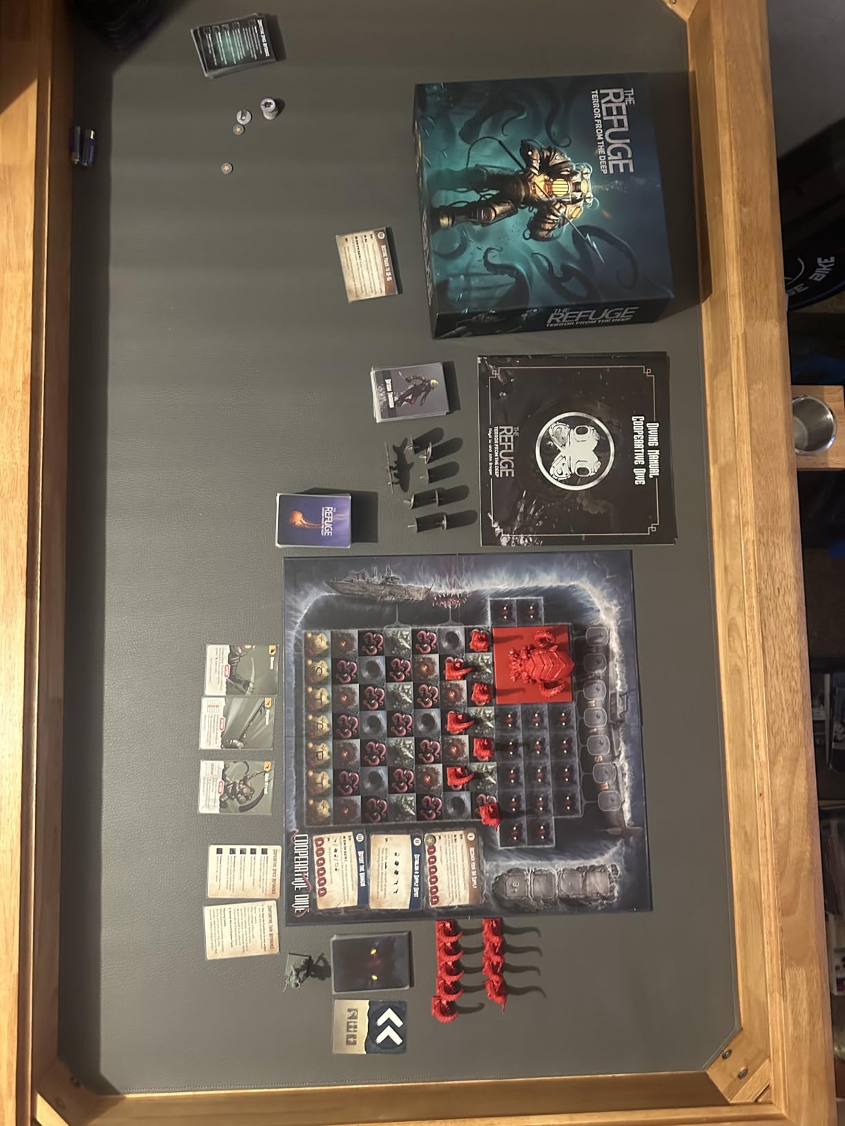 Board Game Table with Removable Table Top, Seats 4 to 6 Players with 57in x 33in Play Area, Includes Play Mat, Detachable Cup Holders and Dice Trays, Minimal Assembly Required customer photo 2