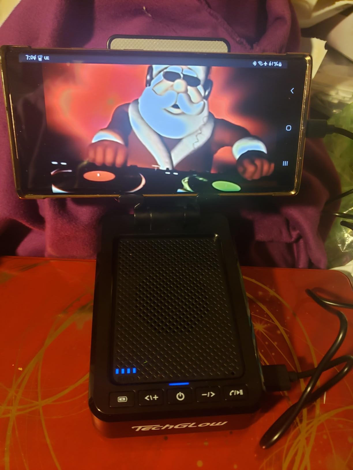 TechGlow Foldable Cellphone Stand with Bluetooth Speaker and Charging Function - Cool Tech Gadget Gifts customer photo 2