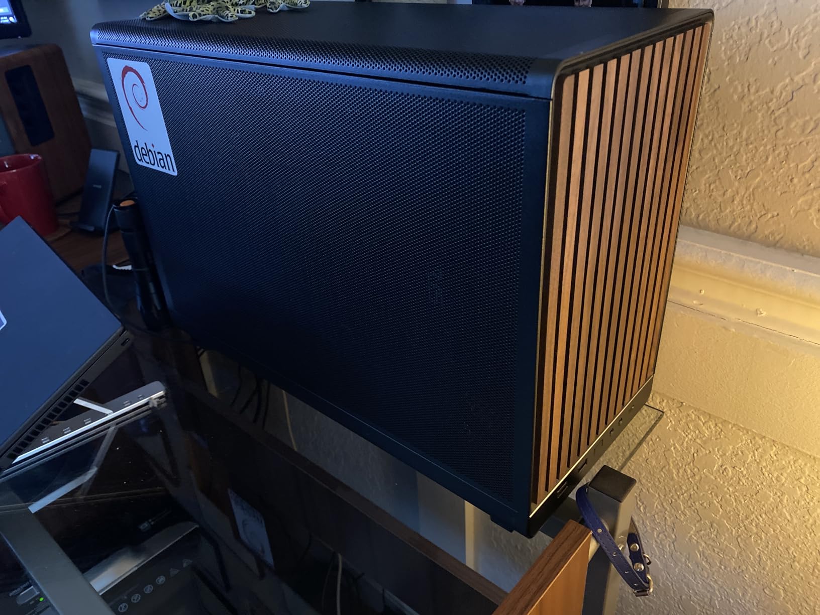 Lian Li A3-mATX-WD Micro Form Factor Chassis - No Fans Included - Supports 360mm AIO - Modularity Design for M-ATX/ITX Motherboard - DAN Cases Collaboration - Wood Front Panel - Black customer photo 2