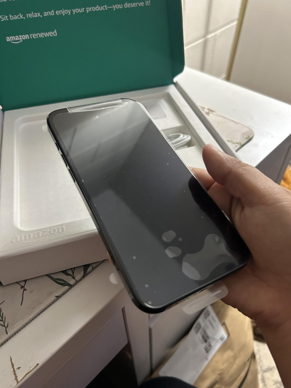 Apple iPhone 16 Pro Max, US Version, 256GB, Black Titanium - Unlocked (Renewed) customer photo 2