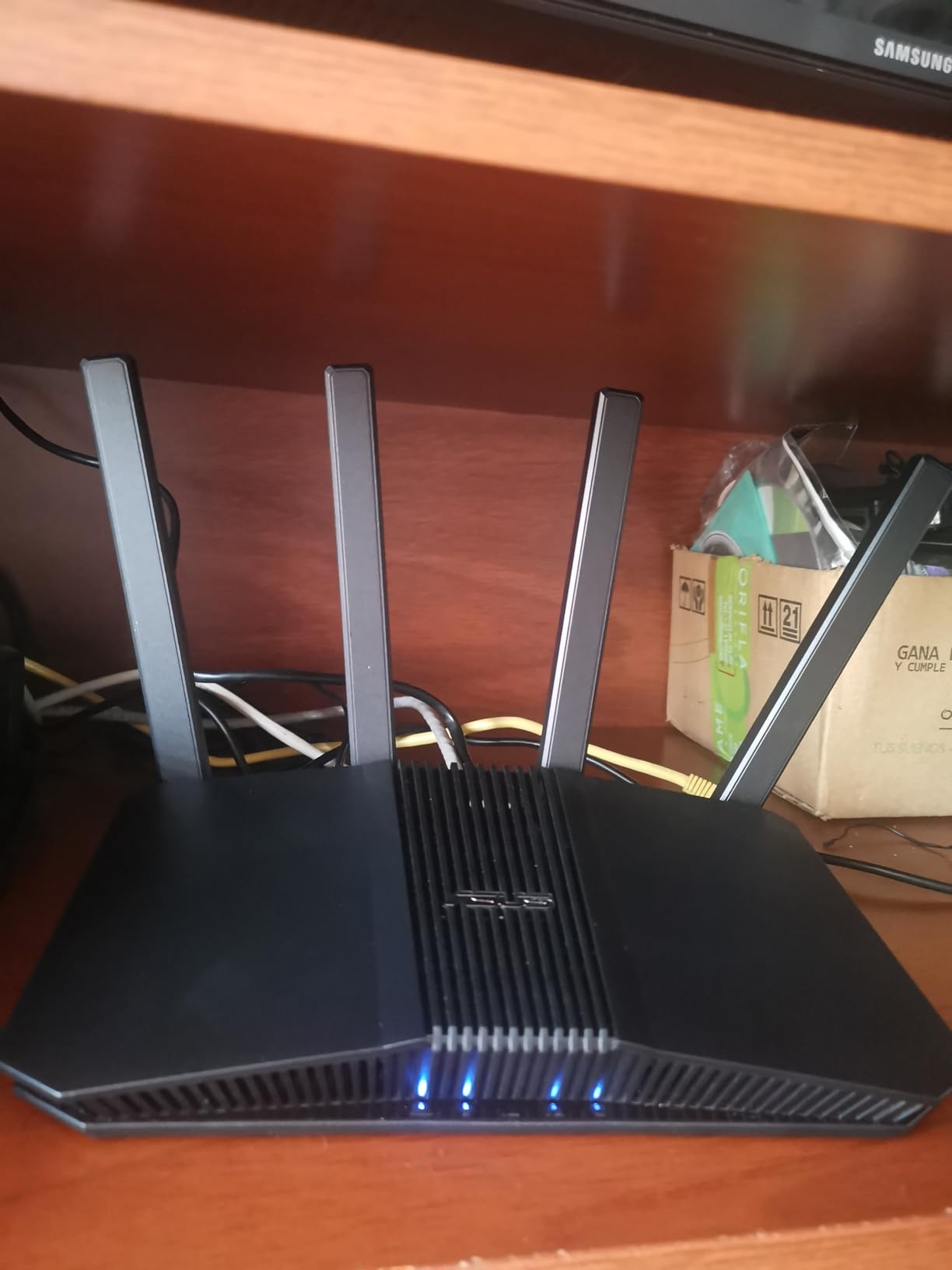 ASUS RT-BE58U WiFi 7 BE3600 AiMesh Extendable Router, 4K-QAM, MLO, AI Detection 2.5G Port customer photo 2