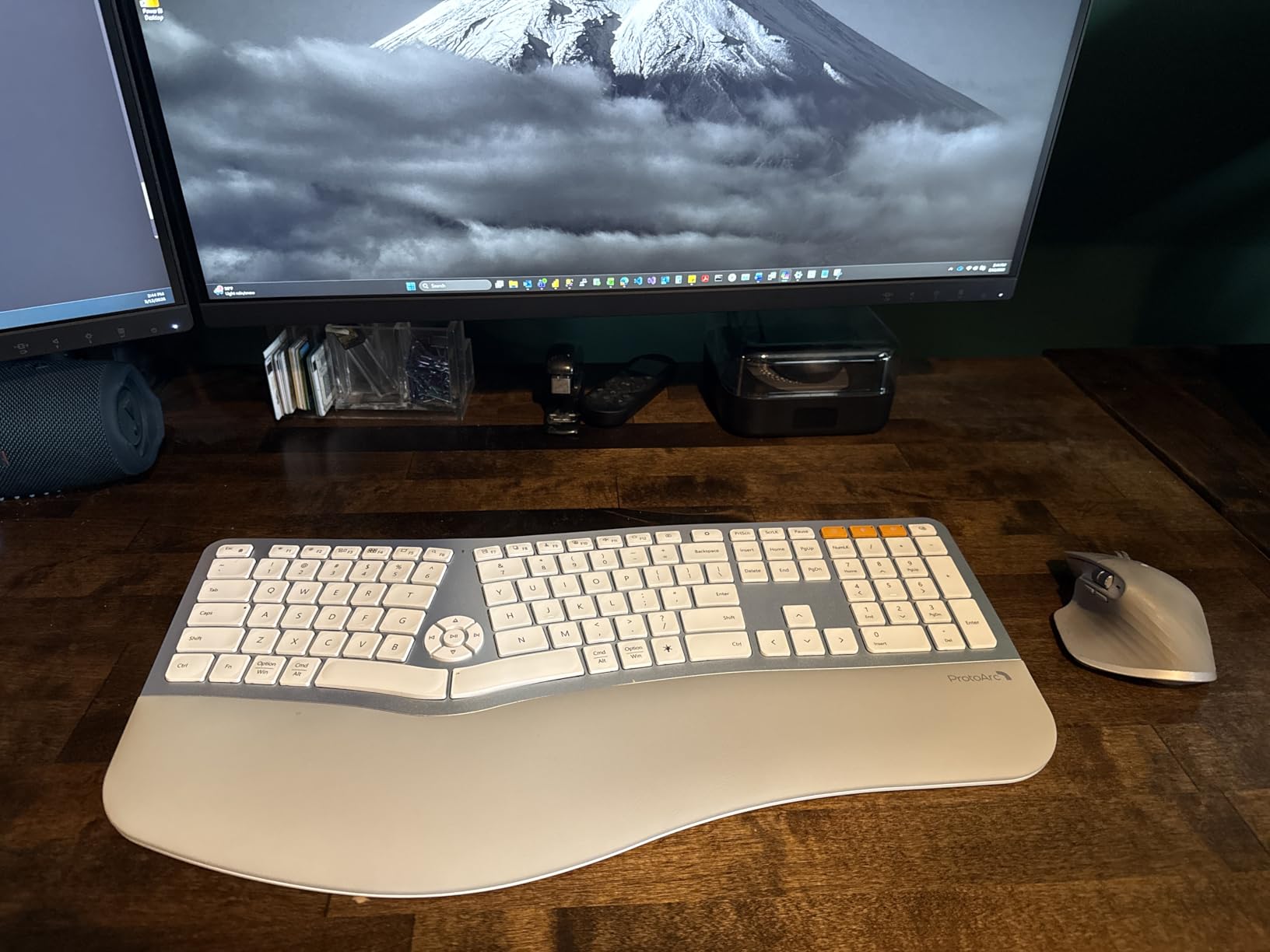 ProtoArc Backlit Bluetooth Ergonomic Keyboard, EK01 Plus Full Size Wireless Split Keyboard with Dual Bluetooth and USB, Cushioned Wrist Rest, Rechargeable, Compatible with Windows/Mac/Android, Black customer photo 1