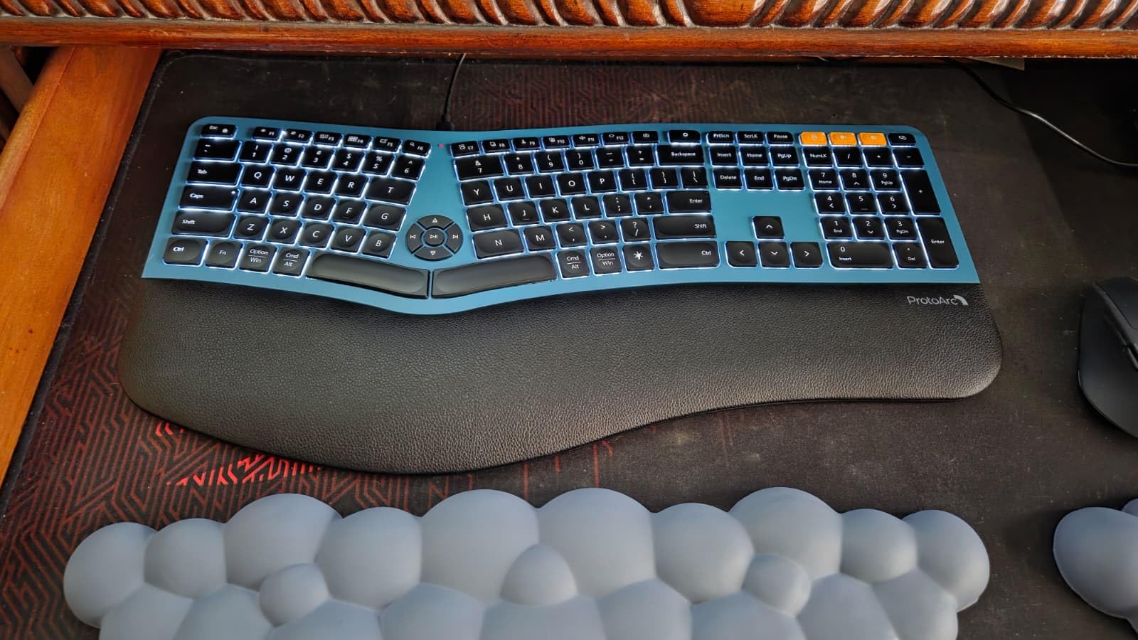 ProtoArc Backlit Bluetooth Ergonomic Keyboard, EK01 Plus Full Size Wireless Split Keyboard with Dual Bluetooth and USB, Cushioned Wrist Rest, Rechargeable, Compatible with Windows/Mac/Android, Black customer photo 2