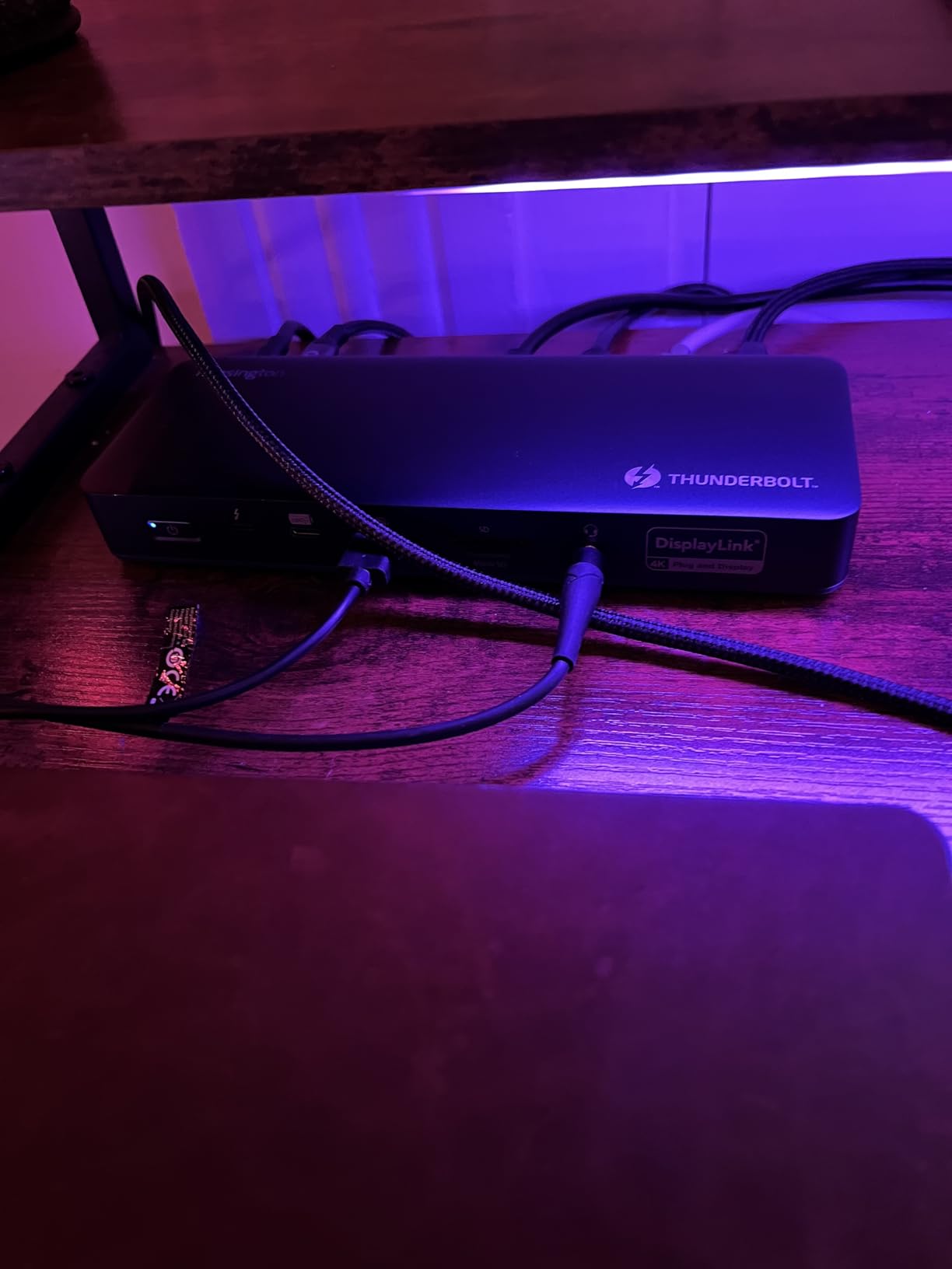 Kensington SD5900T DisplayLink Docking Station Thunderbolt 4, Quad 4K for MacBook Pro/Air M1/M2/M3/M4 with Pro and Max Chipsets, 100W PD, HDMI/DP/TB4, SD/Micro SD Card Slots customer photo 1