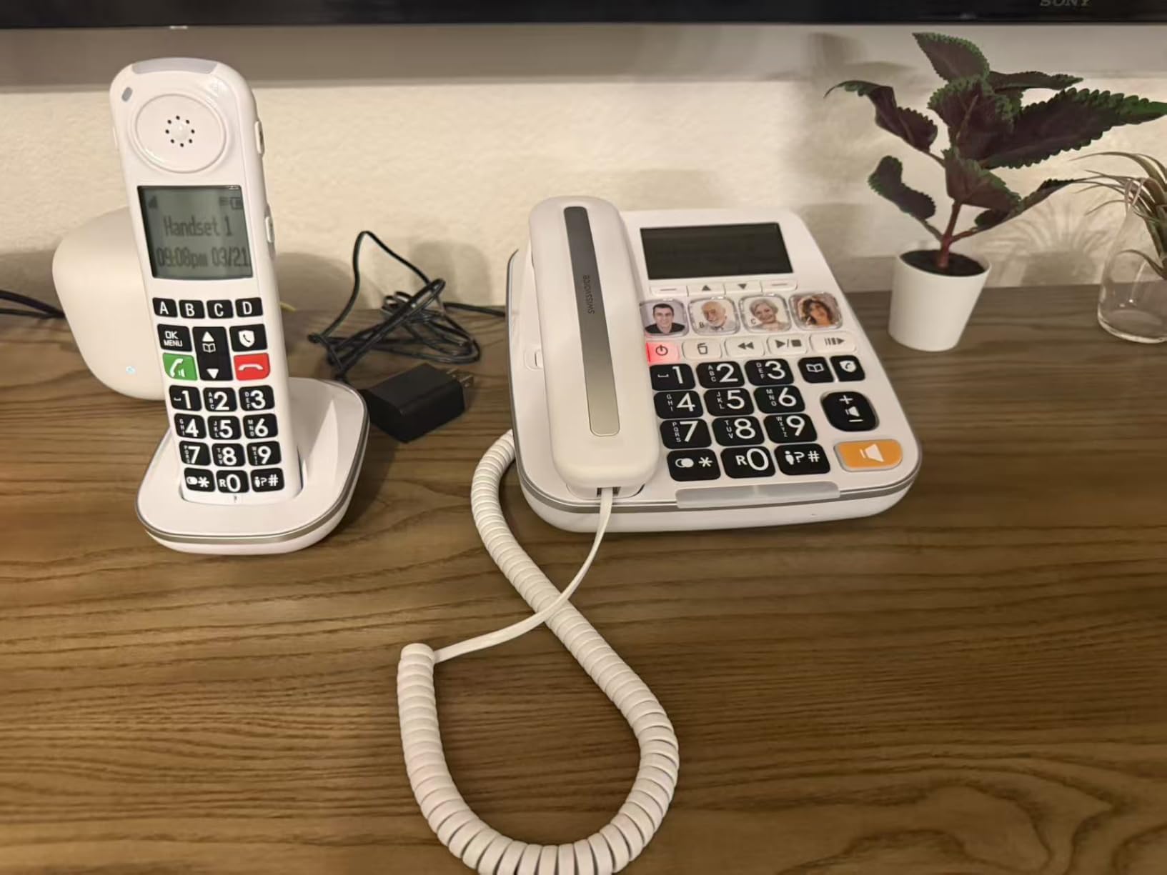 SWISSVOICE 3355 DECT 6.0 Corded Big Button Phone for Elderly with Answering Machine and Additional Cordless Handset - Loud Phones for Hard of Hearing - Hearing Aid Compatible Phones customer photo 2