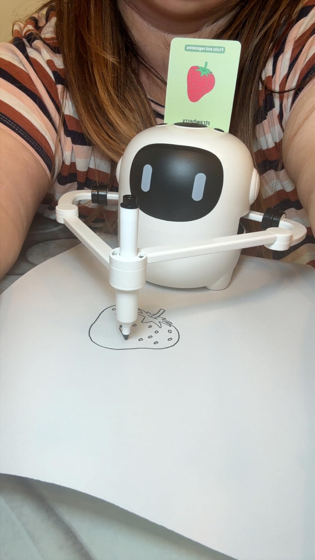 Drawing Robot for Kids with 150 Cards, Voice Interactive Educational Drawing Machine, Montessori Painting Learning Toys for 3 4 5 6 7 8 Year Old Boys Girls Birthday Party customer photo 2