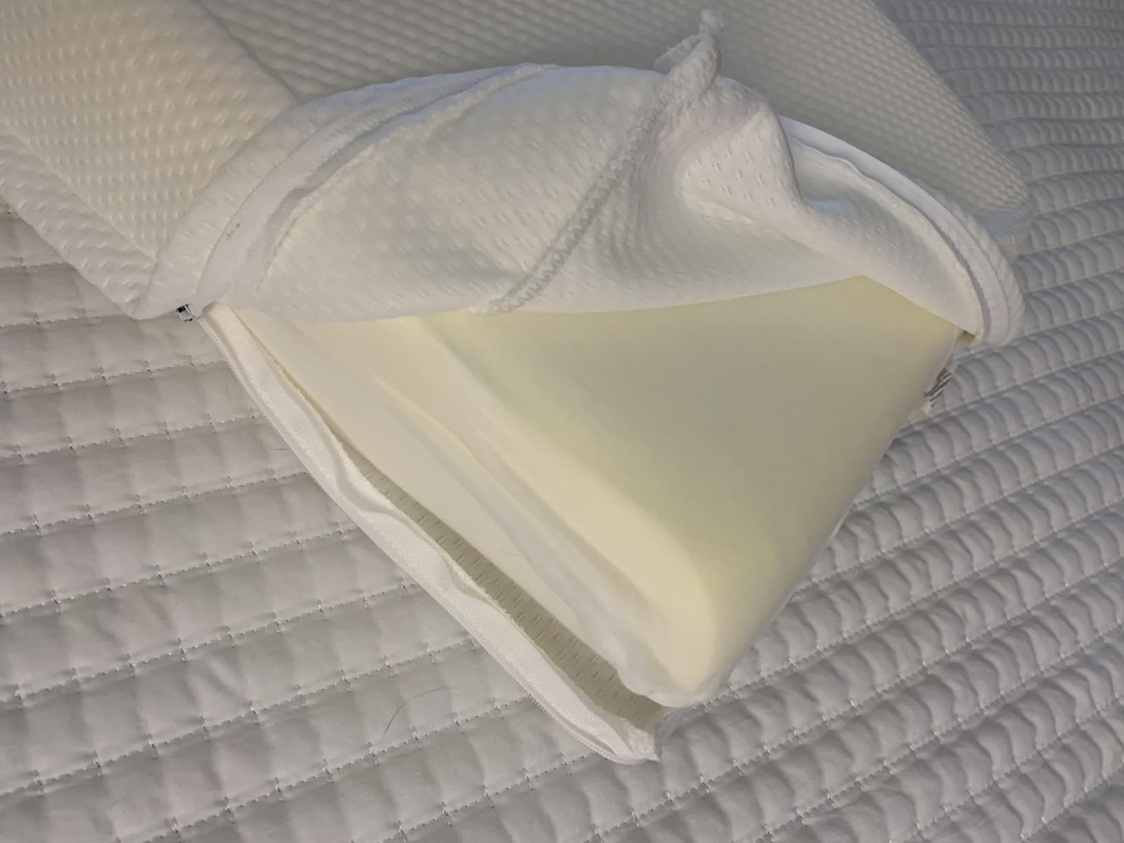 The Original Anti-Snoring Pillow for Side Sleepers, Snoring Solution and Remedy, Patent-Pending Stop Snore Aid with Memory Foam, Snore Stopper, Anti-Snore Pillow customer photo 2