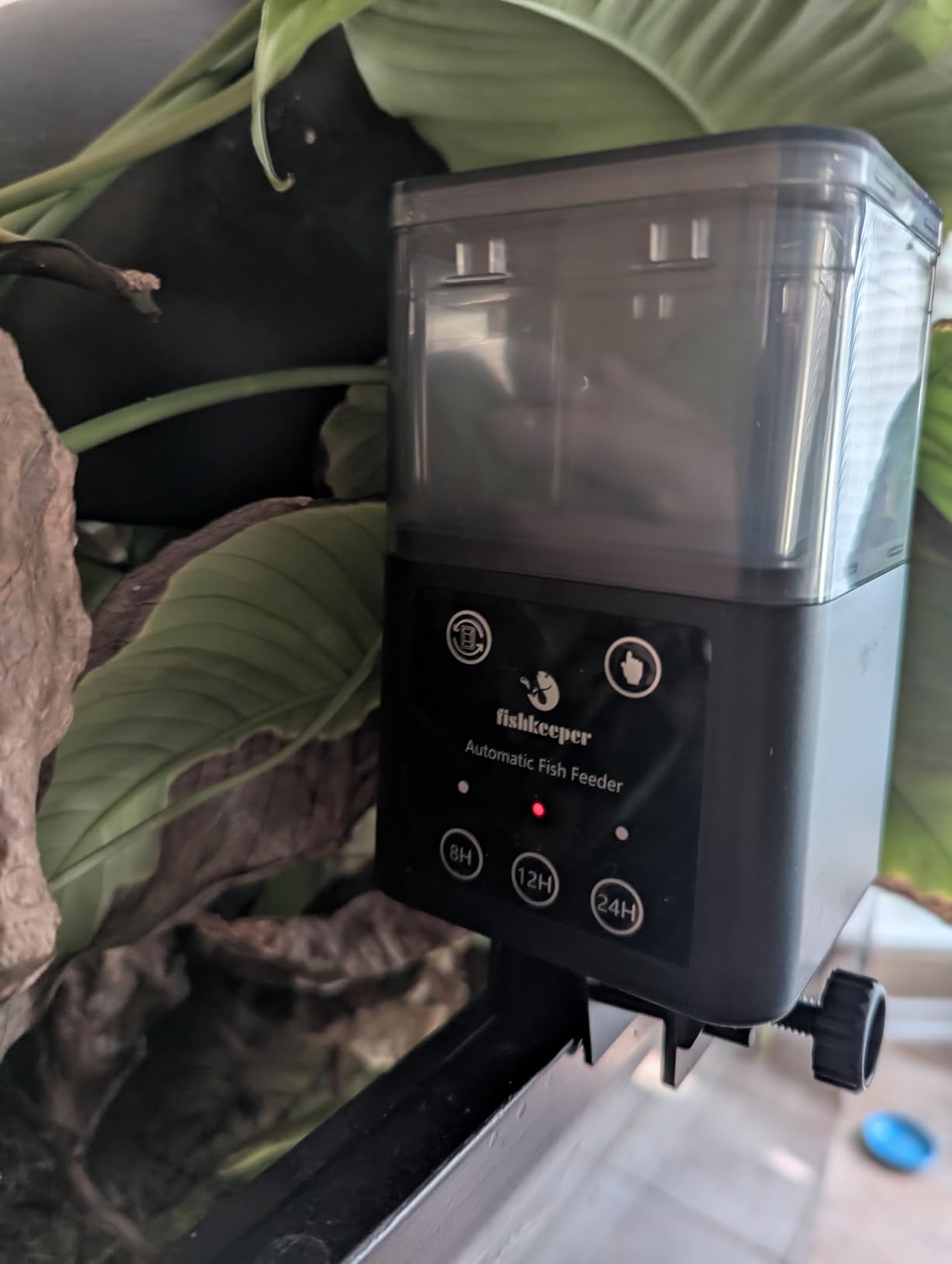 fishkeeper Automatic Fish Feeder for Aquarium - 320ML Large Capacity Adjustable Fish Feeder Automatic Dispenser with Timer for Vacation, Weekend or Daily Use, Three Fixed Methods customer photo 1