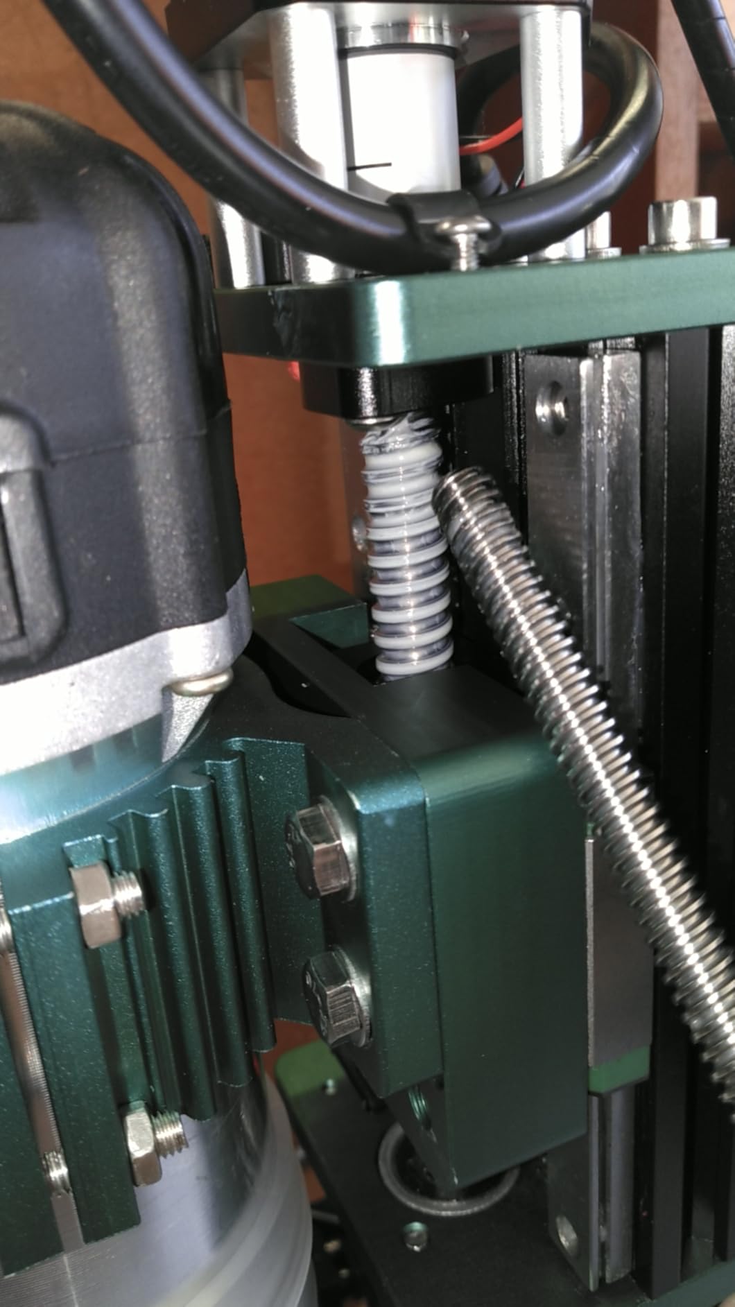 CNC Router Machine 3030-Evo Max, All-Metal XYZ Axis Dual Steel Linear Guides with 800W Trimmer Router, ideal for Cutting Aluminum, Brass, Stainless steel customer photo 1