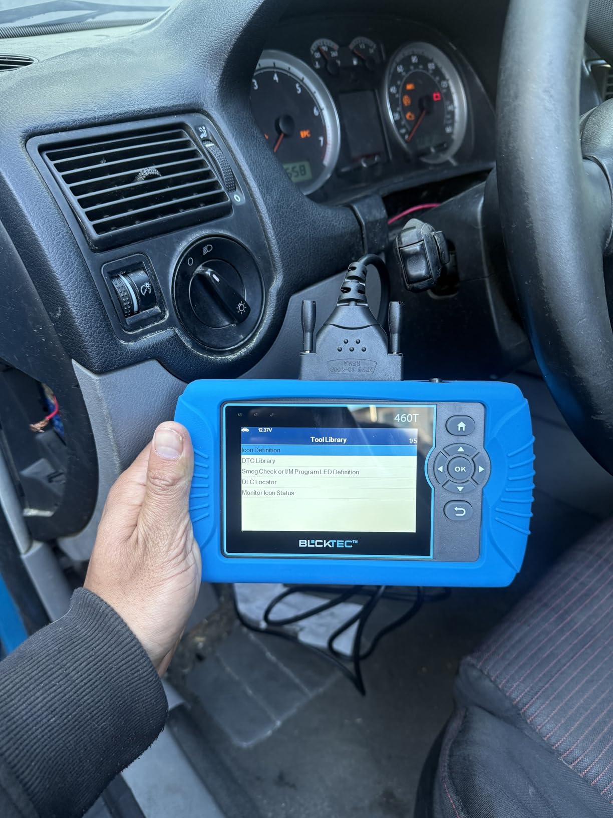 BLCKTEC 460T OBD2 Scanner Car Code Reader Engine ABS SRS Transmission Diagnostic Tool, 12 Reset Services, Oil/TPMS/EPB/BMS/SAS/DPF/Throttle Reset, ABS Bleeding, Battery Test customer photo 2