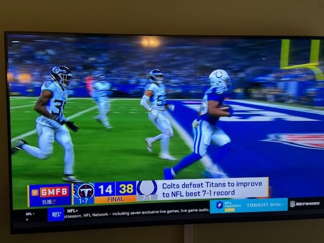 Roku Smart TV 65-Inch Pro Series Mini-LED QLED 120Hz Refresh Rate Dolby Vision IQ Live News Sports Entertainment customer photo 2