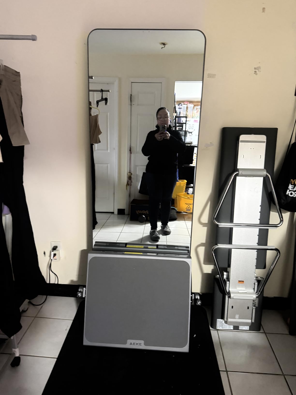 AEKE Smart Home Gym System- Fitness Mirror K1: AI-Powered All-in-One Fitness Machine for Full-Body Strength Training customer photo 2